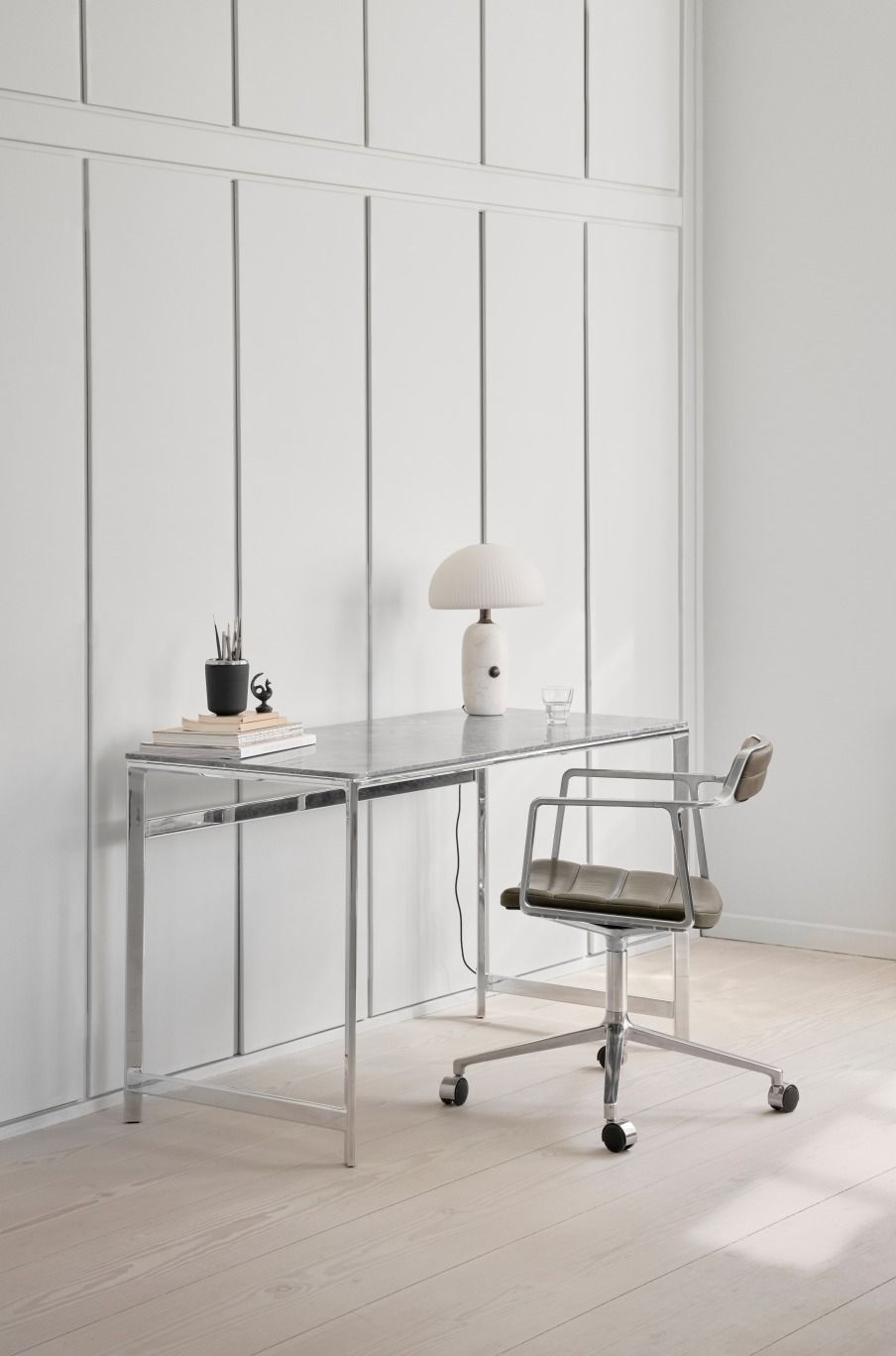 430 Studio Desk Vipp