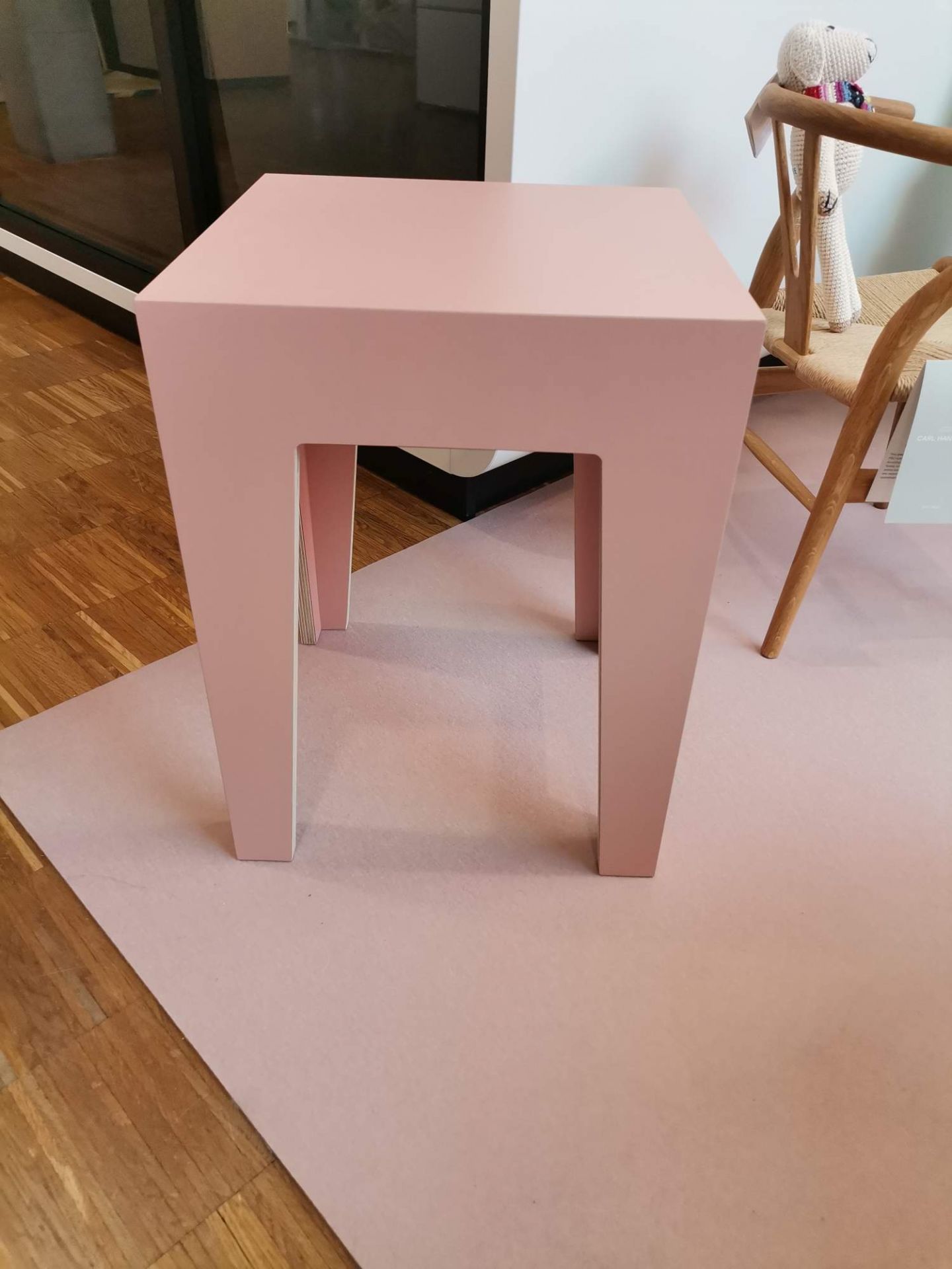 HENRIK stool ZARTROSA The whole life EXHIBITION PIECE