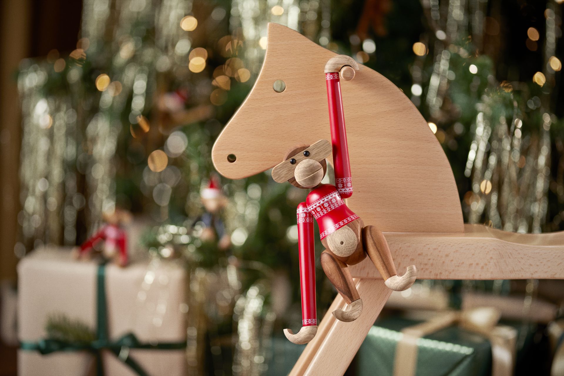Christmas Jumper Monkey 2024 small wooden figure Kay Bojesen