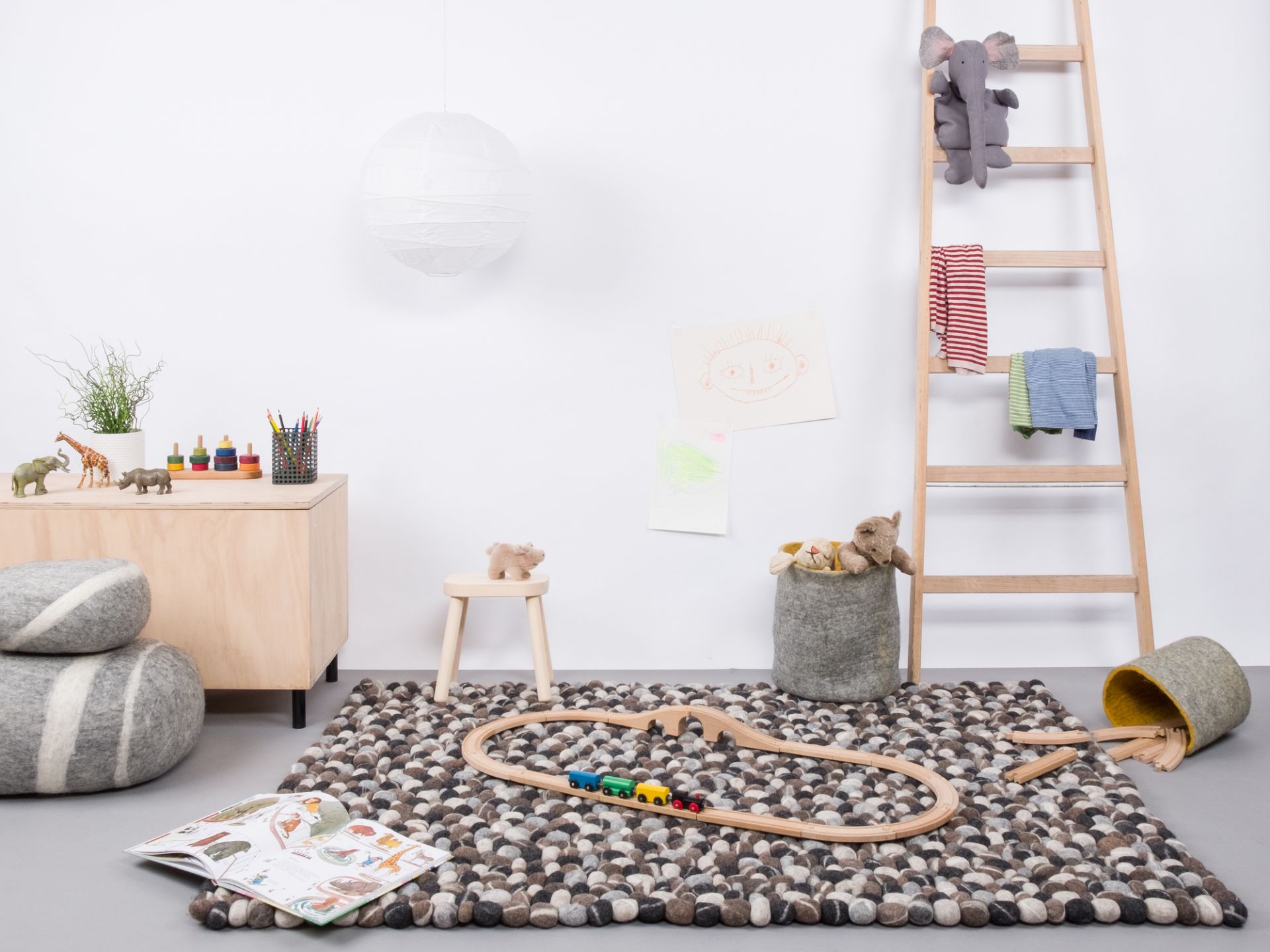 Felt ball Carpet 120x170 cm myfelt