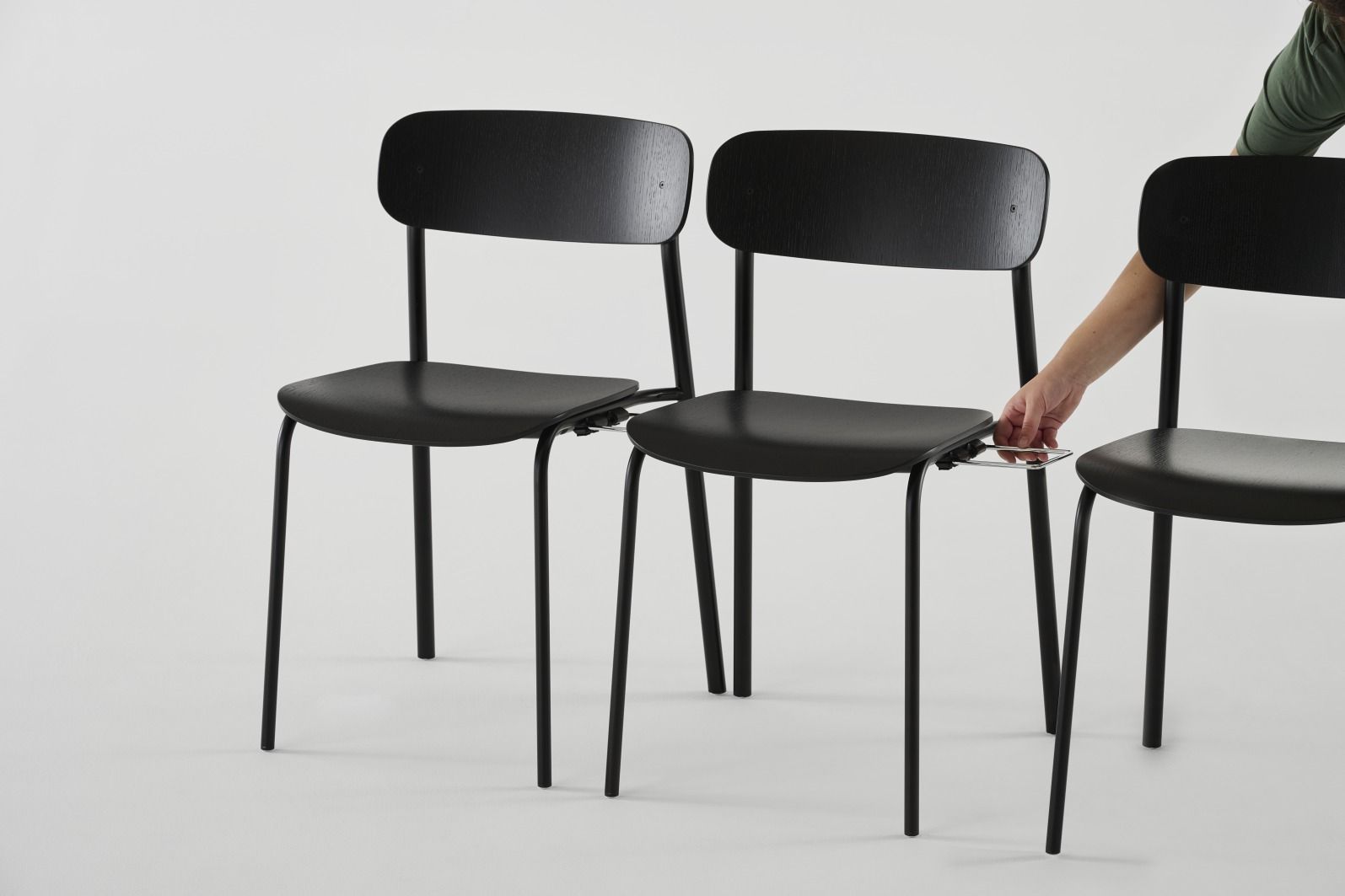 S 243 / S243 Tubular steel chair Thonet