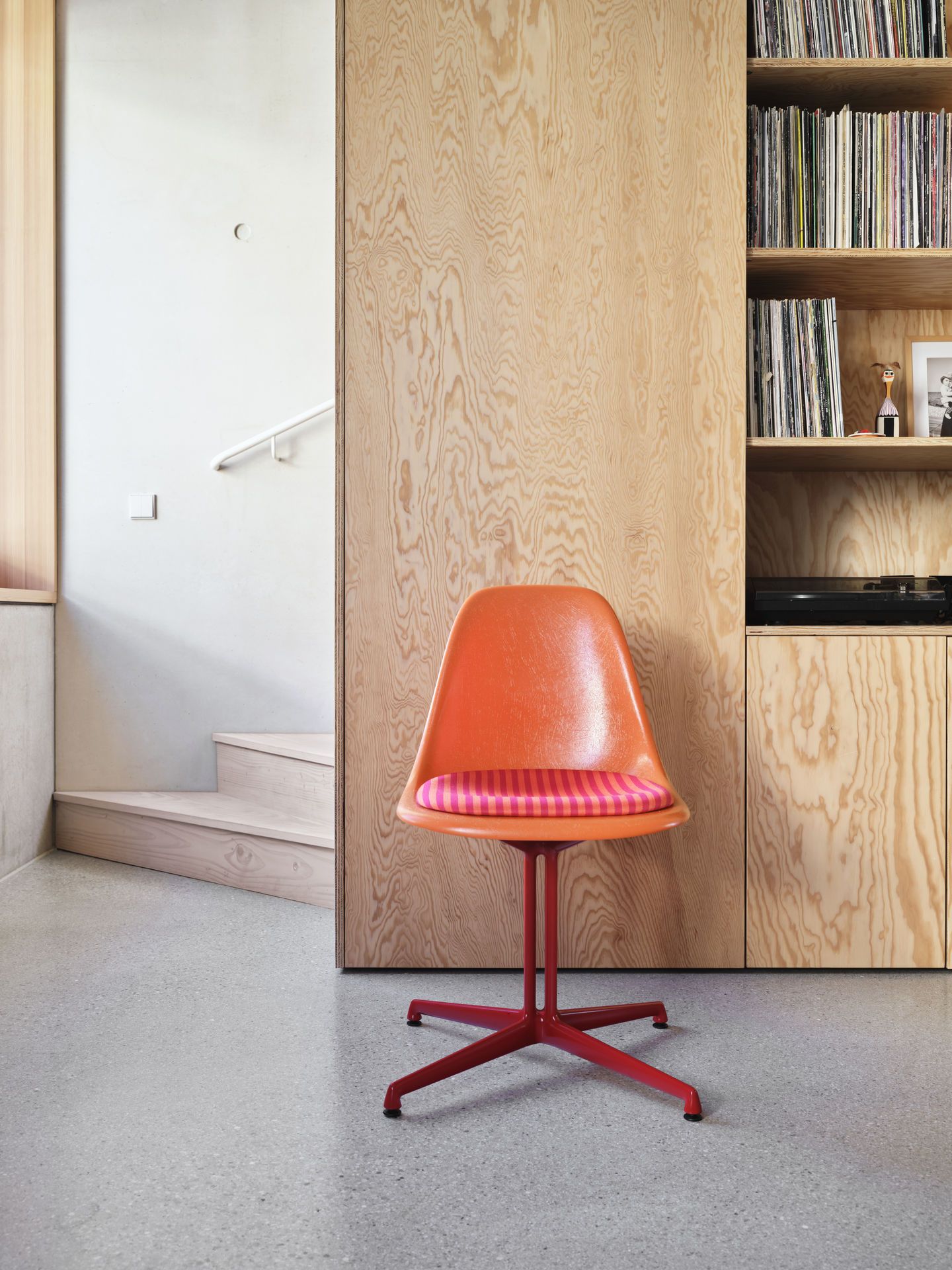 Eames Fibreglass Side Chair La Fonda Red Orange Vitra LIMITED EDITION 