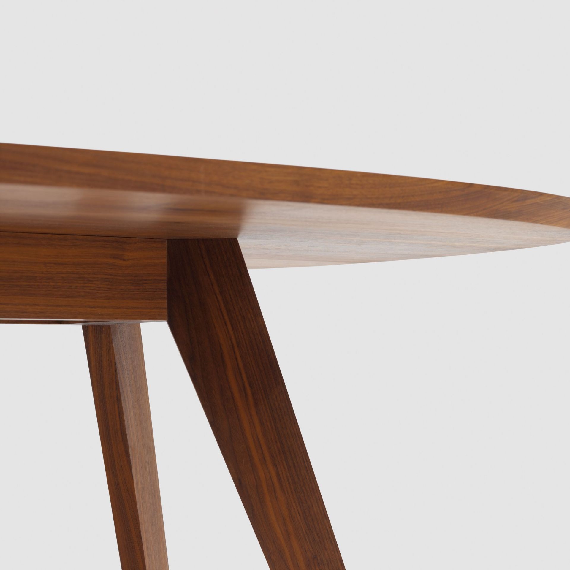 CENA table / dining table hyperelliptical period