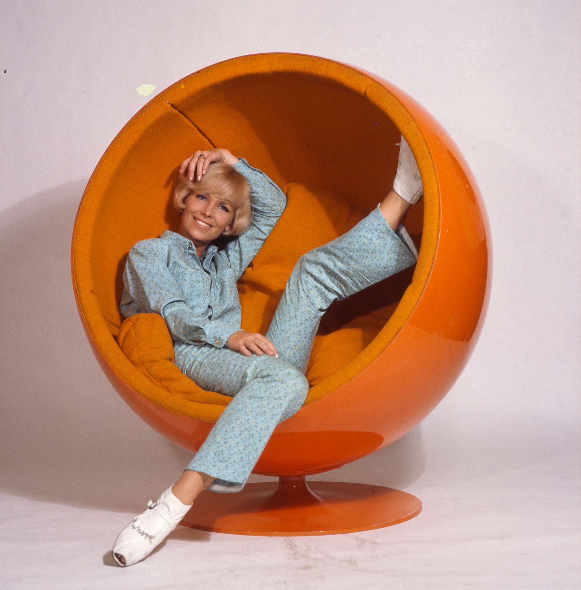 Ball Chair black 12 Eero Aarnio Originals