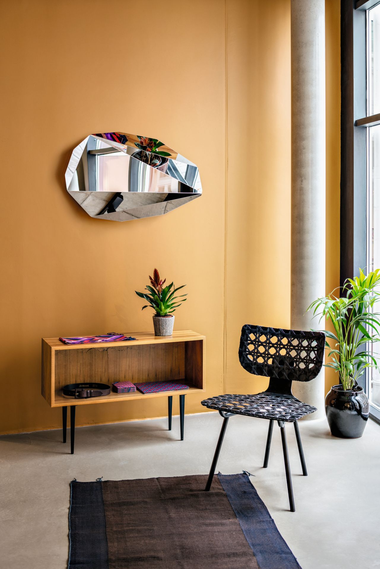 Piega Wall Mirror Large Classicon