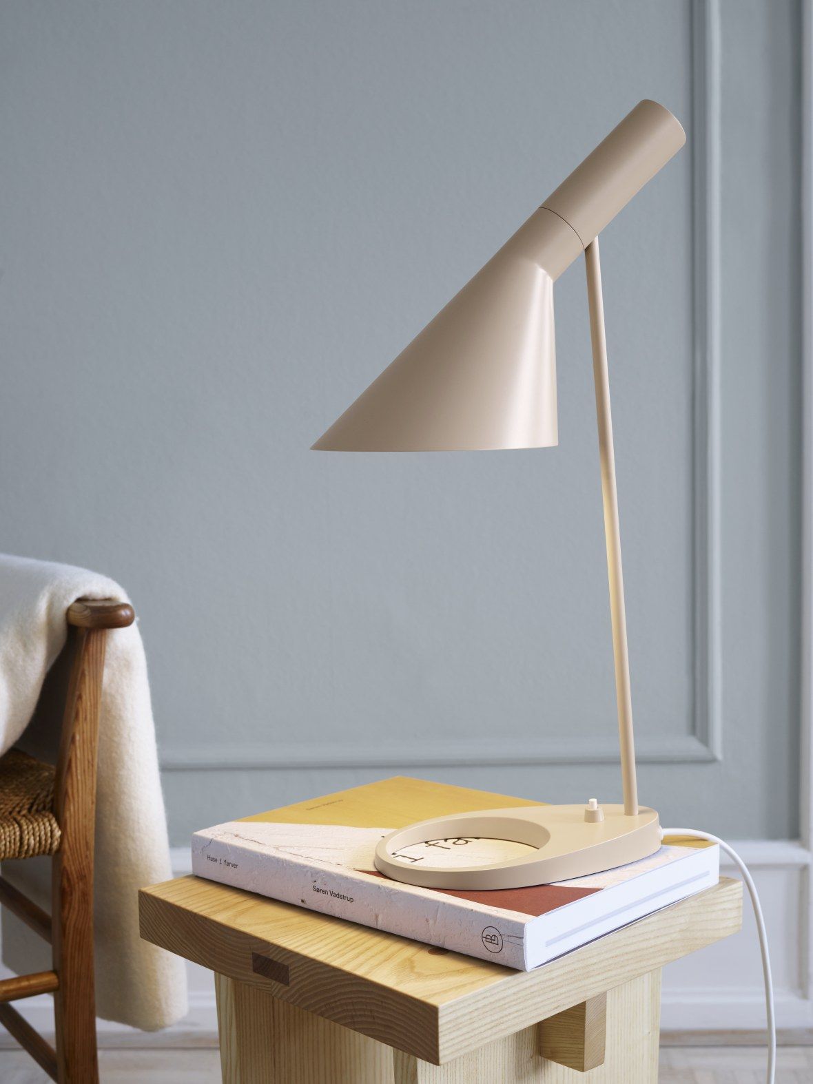 AJ table lamp Louis Poulsen