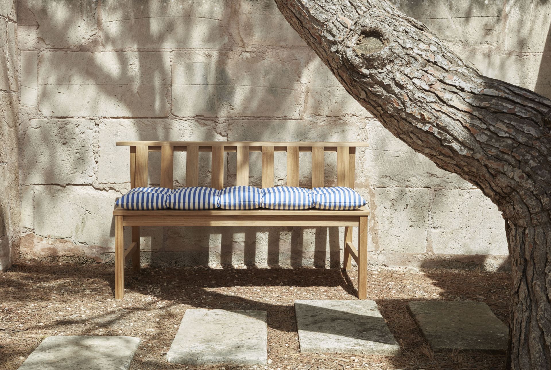 Cadence Bench Teak Outdoor Skagerak by Fritz Hansen