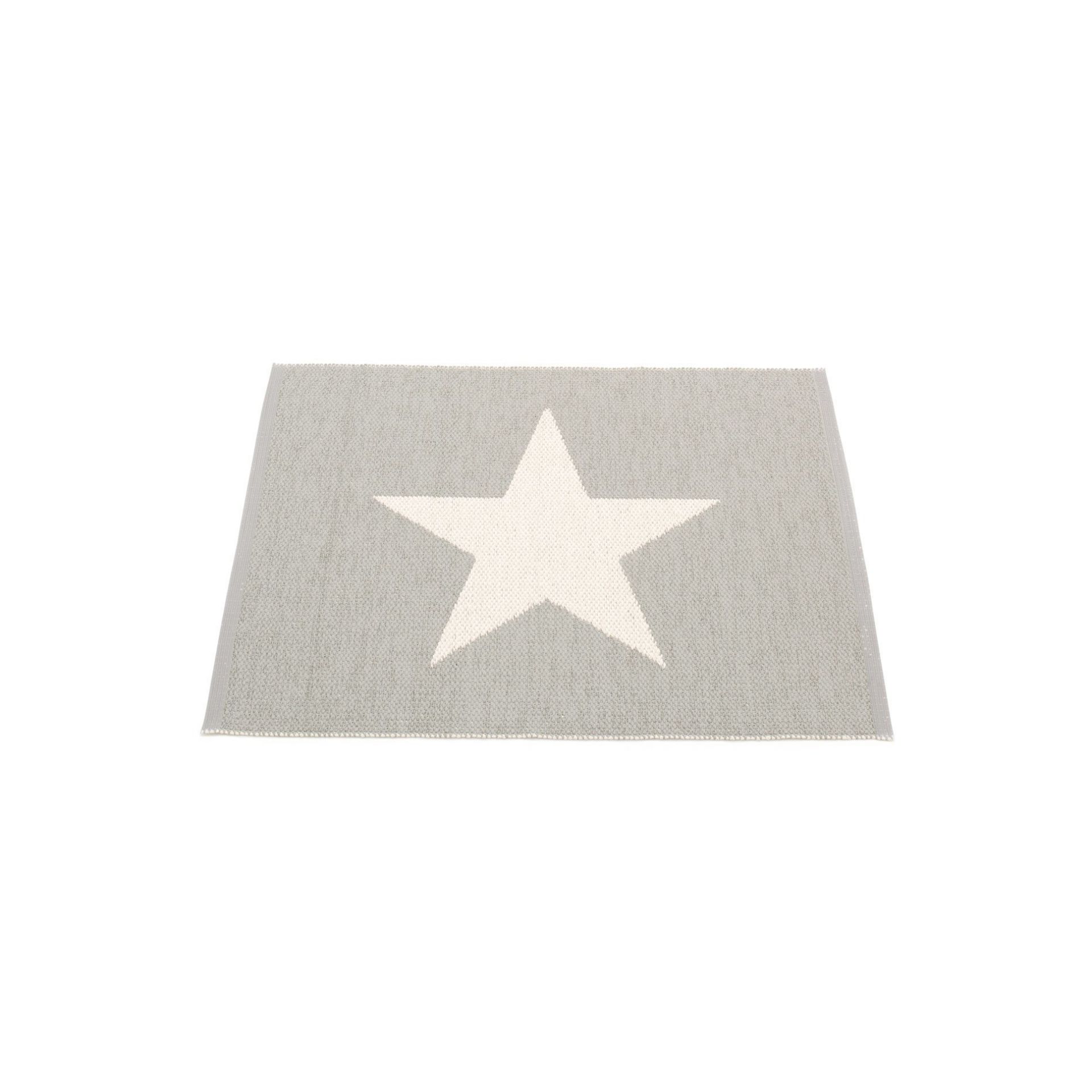 Viggo Small One Plastics Carpet 70x90 cm Pappelina