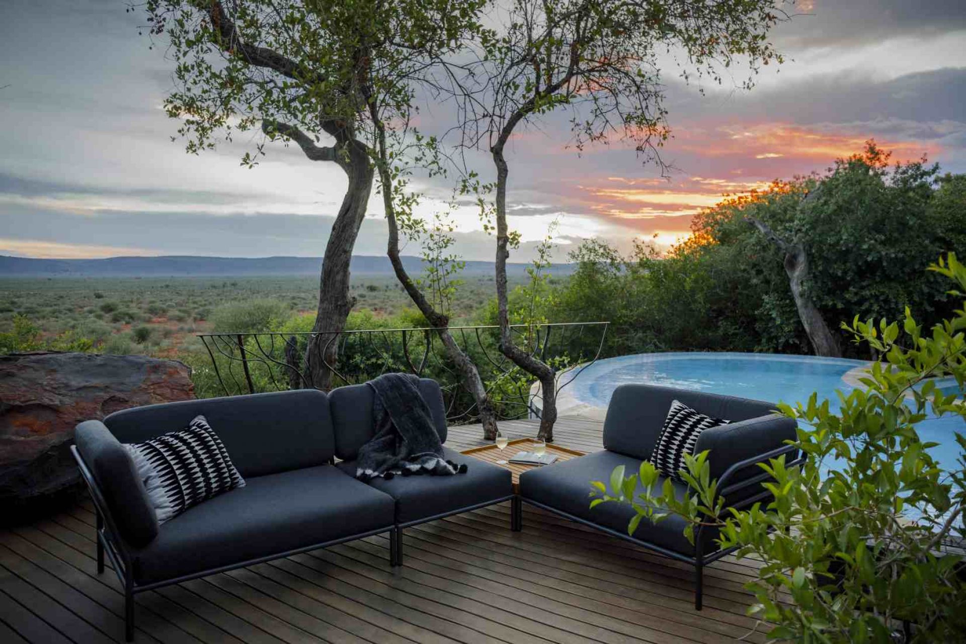 Level Sofa Outdoor Houe