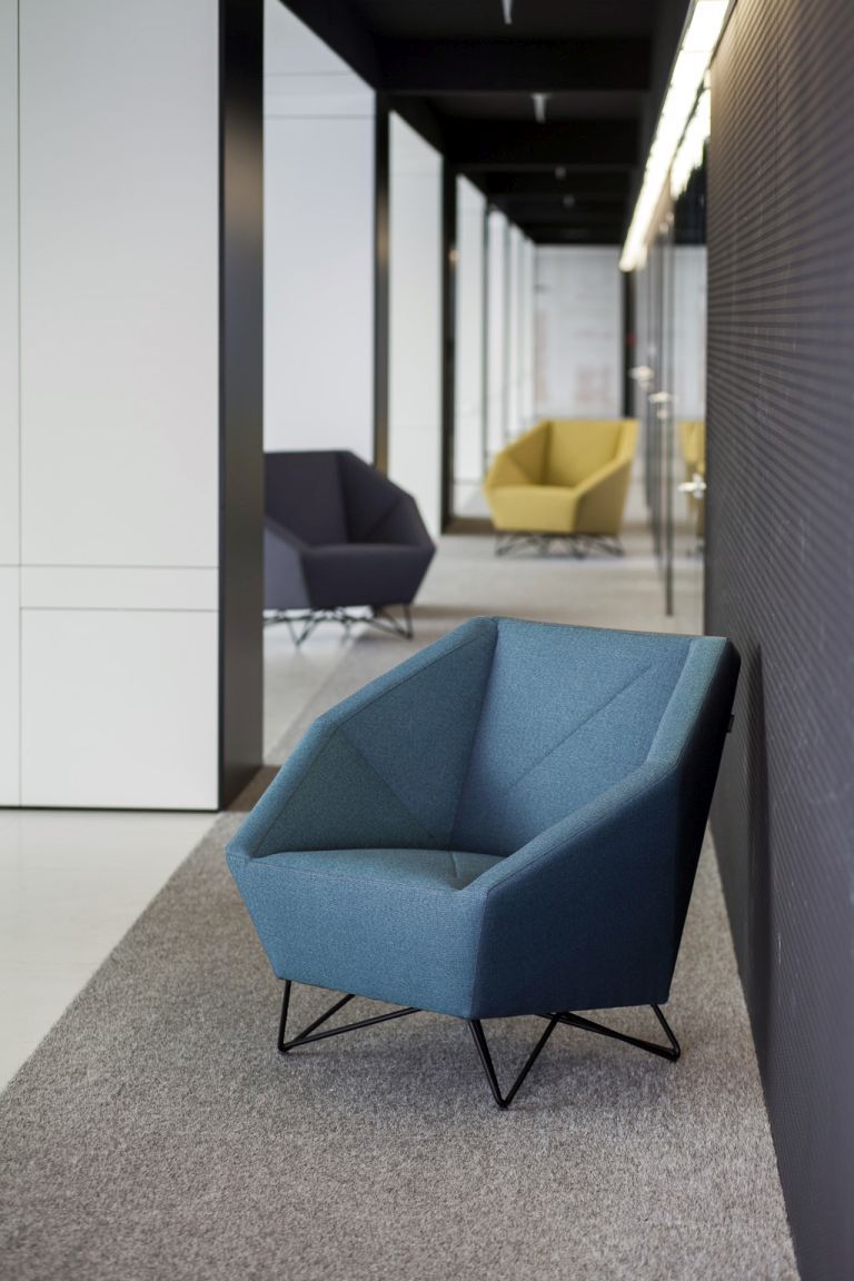 3angle Armchair Prostoria
