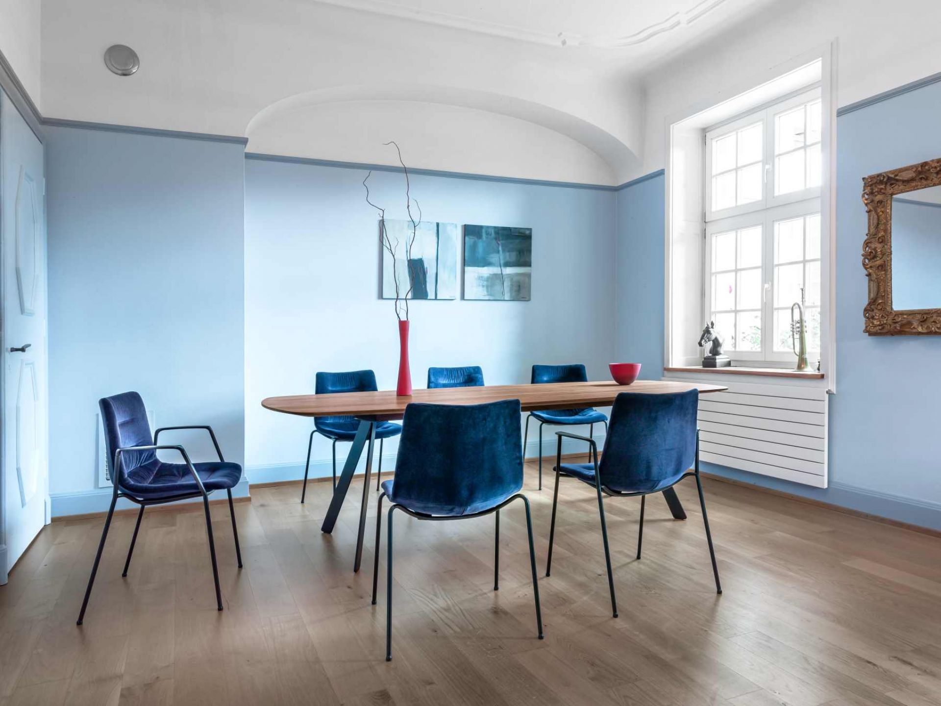 Barra Extending table Girsberger