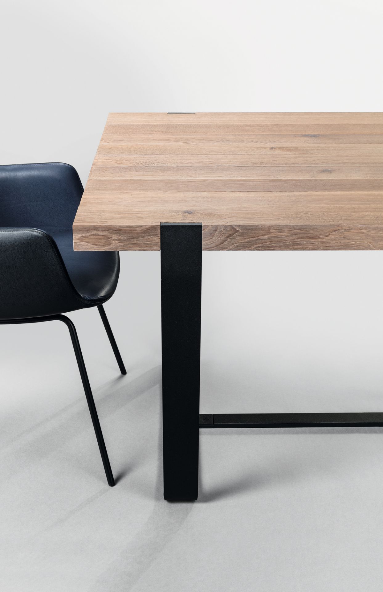 BB 11 Clamp table oak Janua