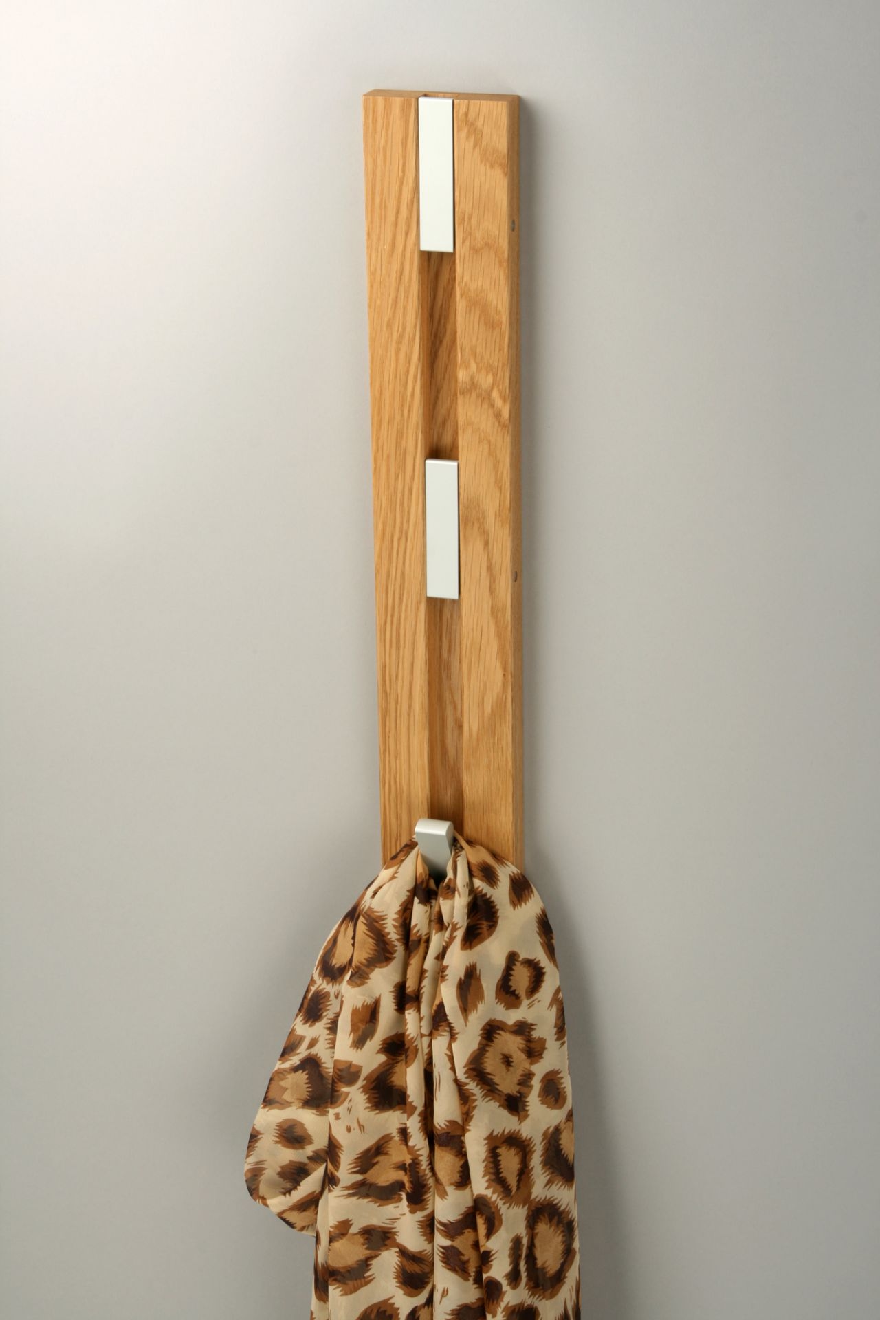 Knax Wall Coat Rack Vertical 4 Hooks Loca