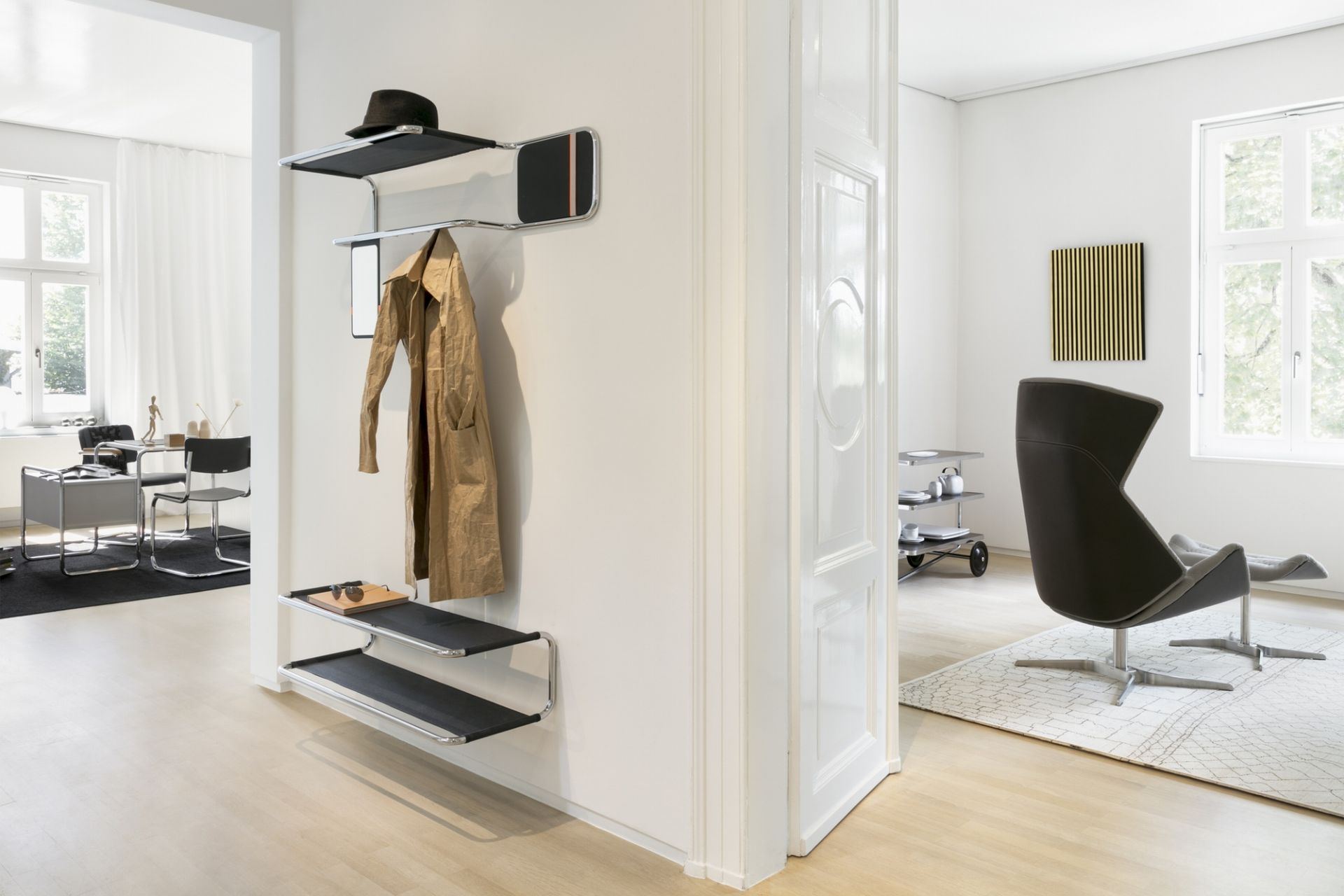 Wall wardrobe S 1520 Thonet