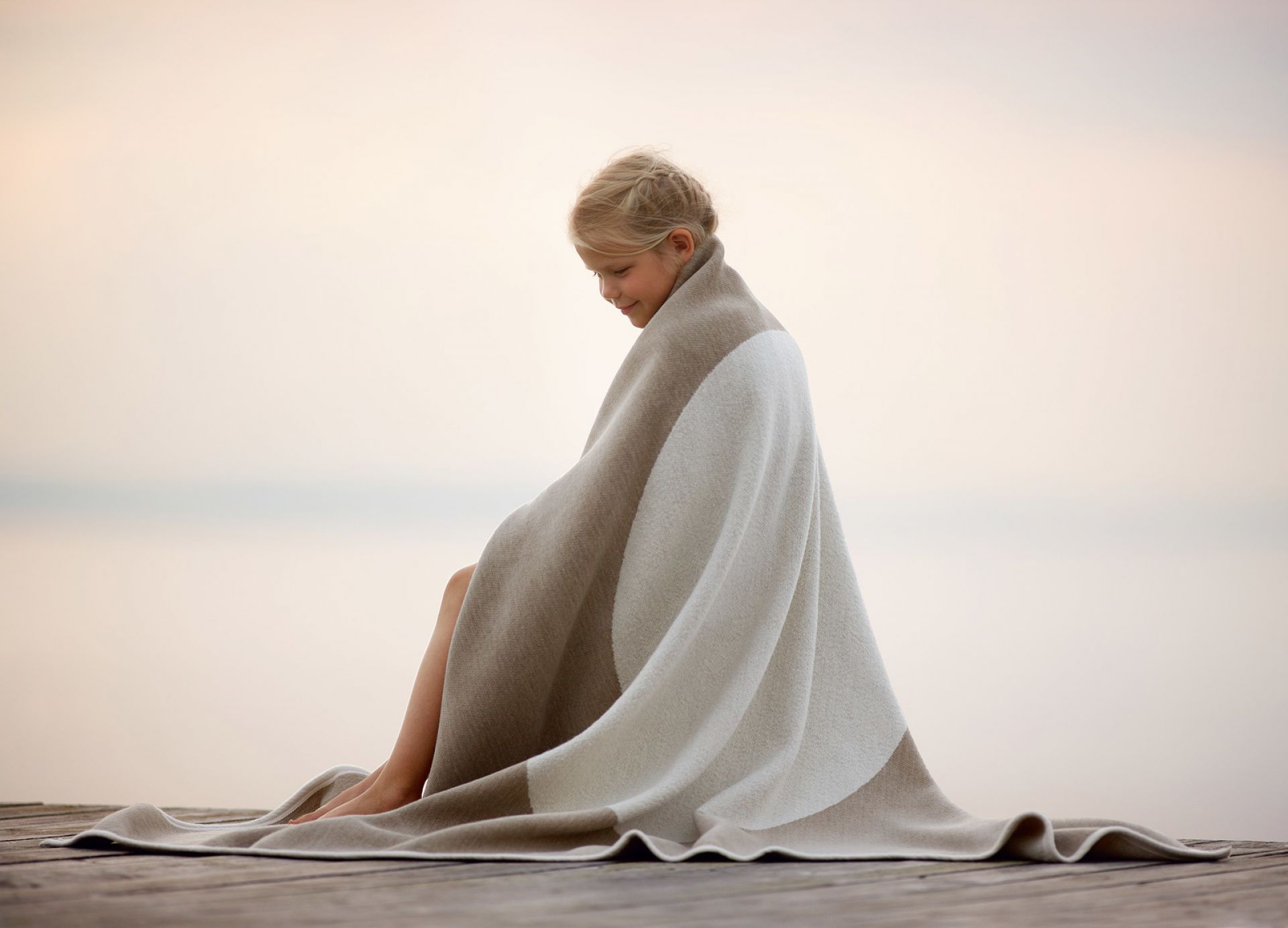 Vera Wool Blanket 140 x 180 cm Pappelina