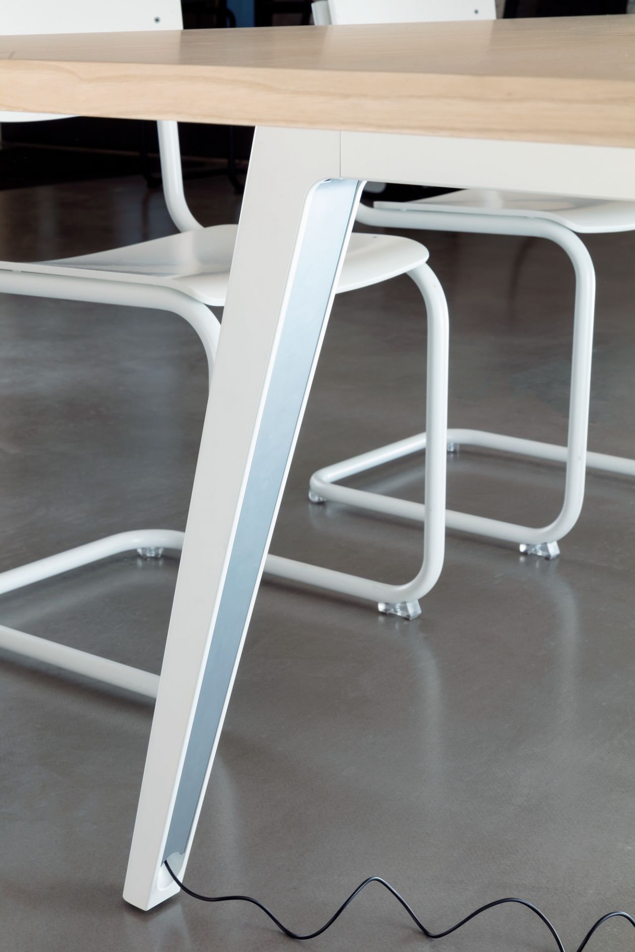 1500 table Thonet
