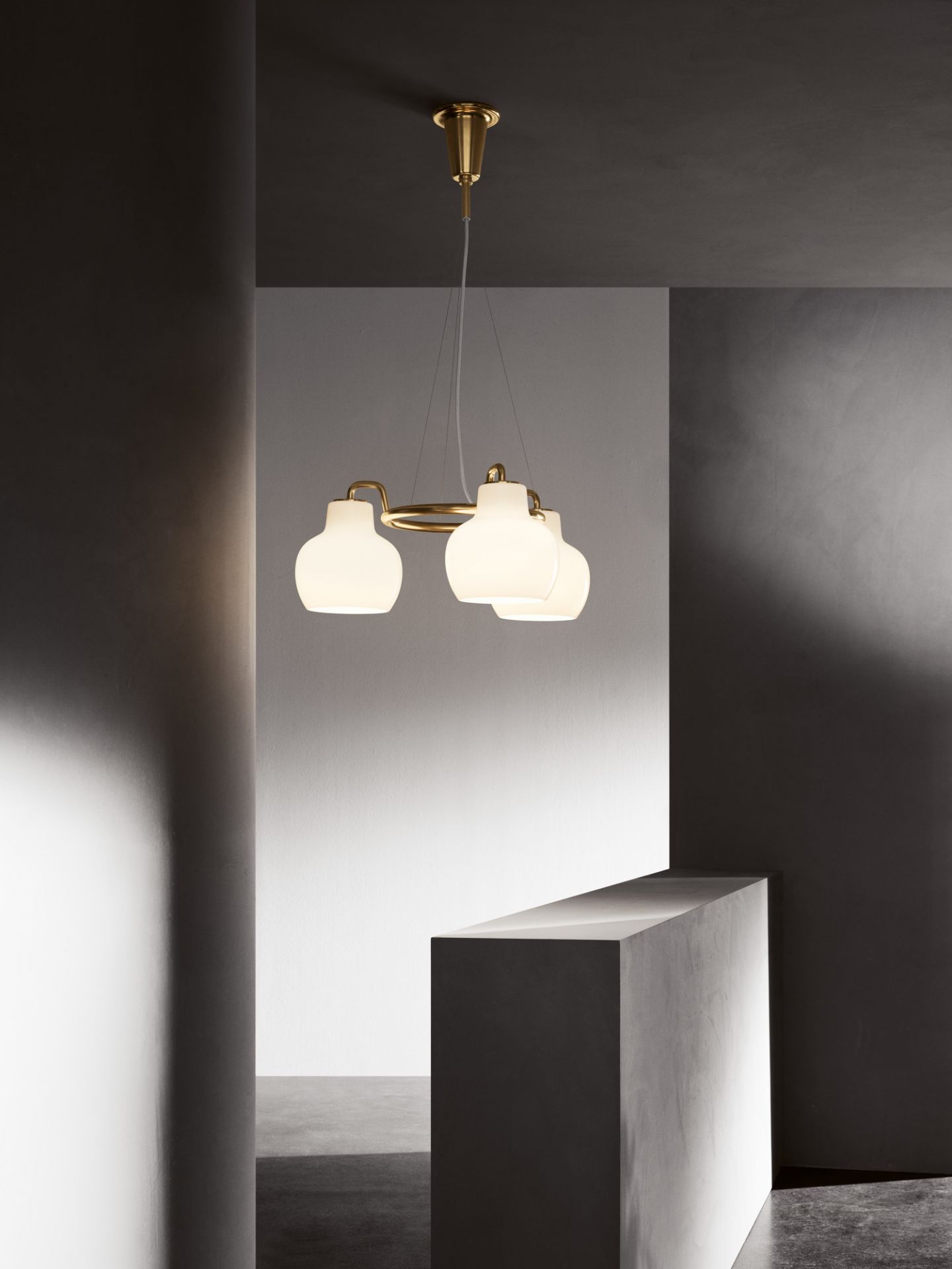 VL Ring Crown 3 pendant light Louis Poulsen