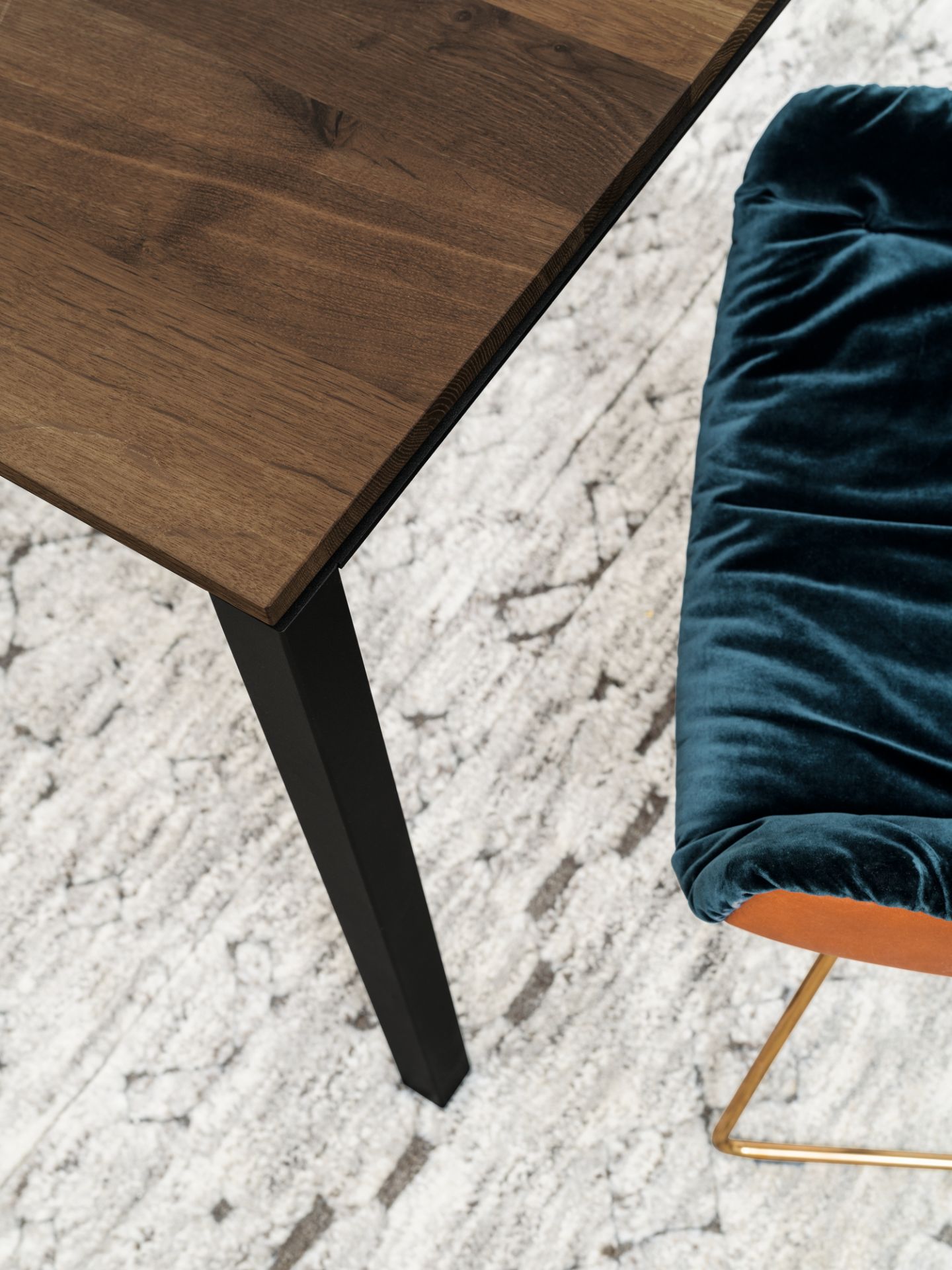 S 600 Table smoked oak Janua