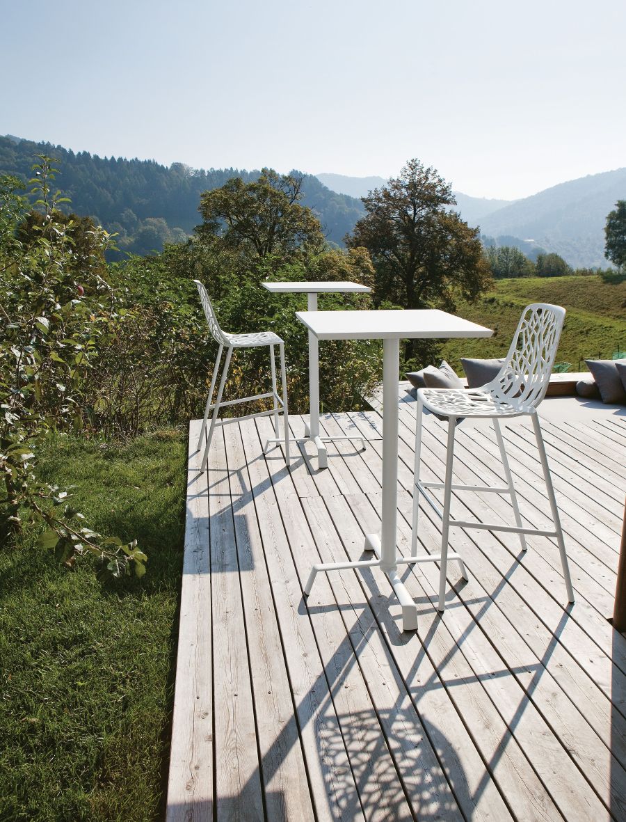 Forest Outdoor Bar Stool with High Backrest dark blue H 104 cm Fast