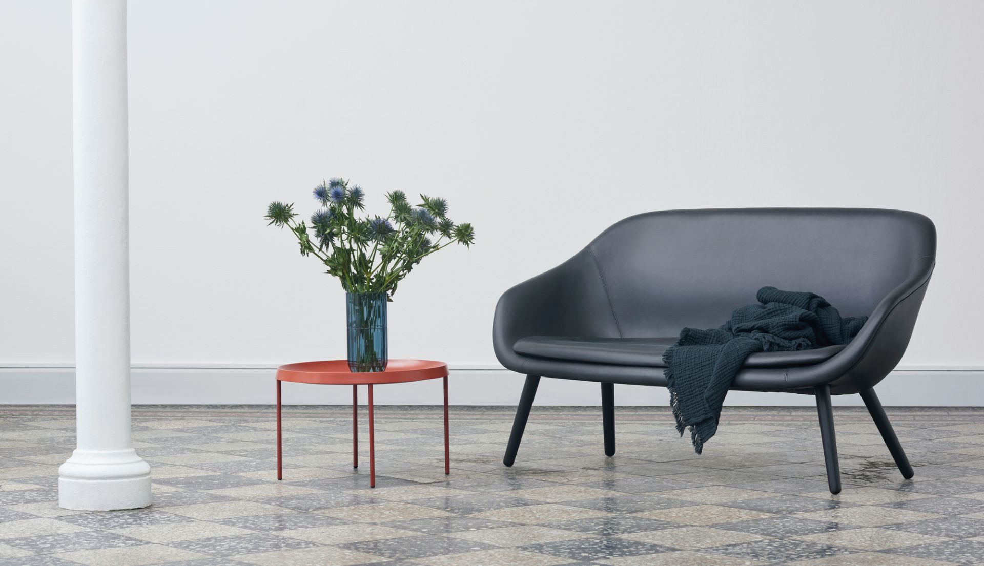 About a Lounge AAL Sofa Hay