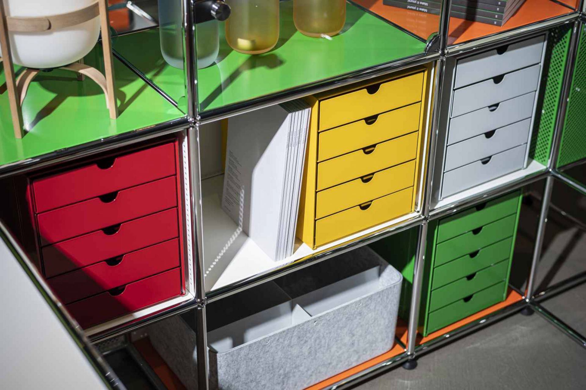 USM Haller Inos box set C4 with 5 closed trays Home Office