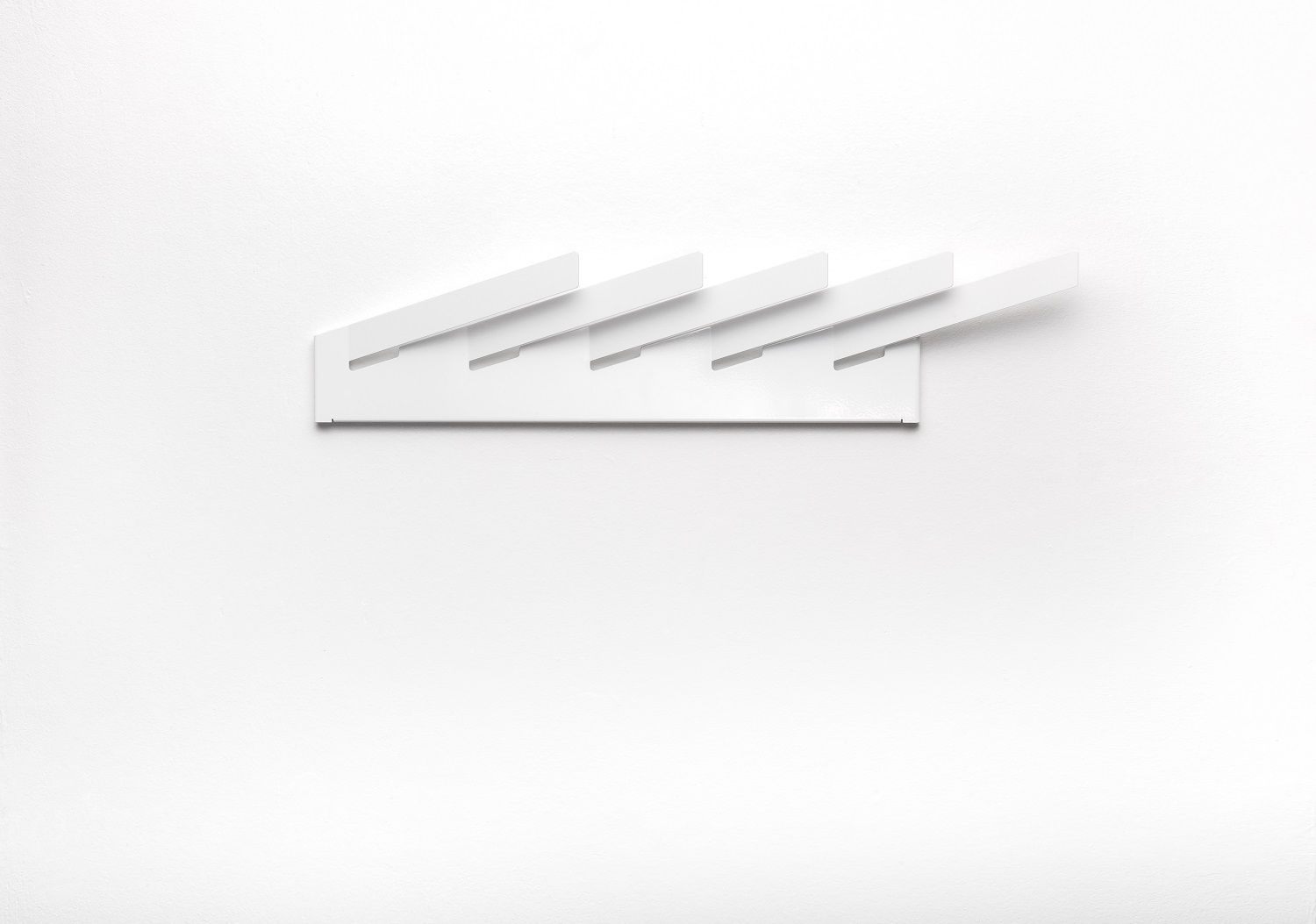 Mr_magazine holder Linea1 by Müller Möbelwerkstätten
