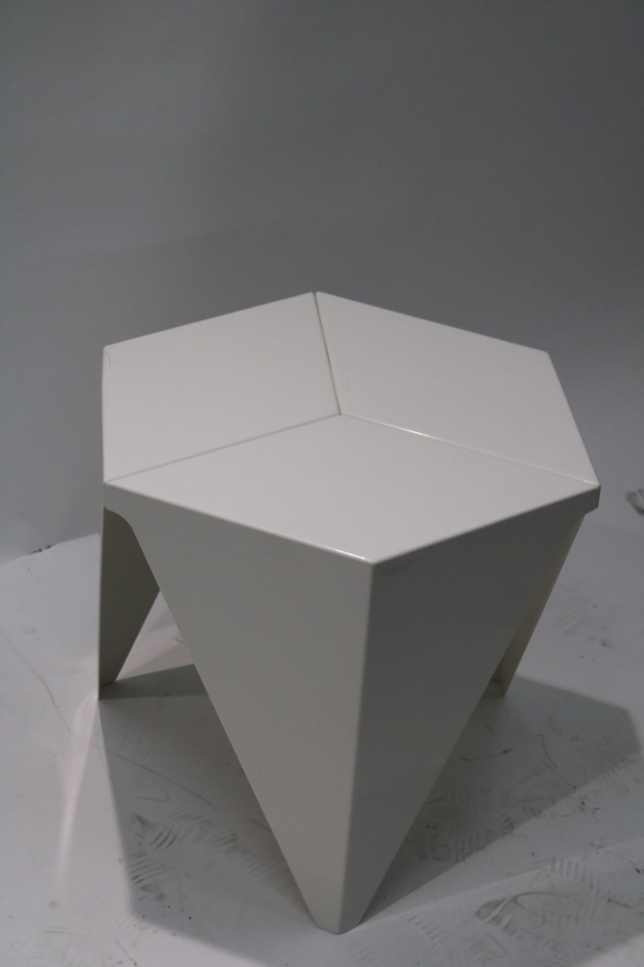 Prismatic Table Side Table WHITE Vitra IMPERFECT ITEMS