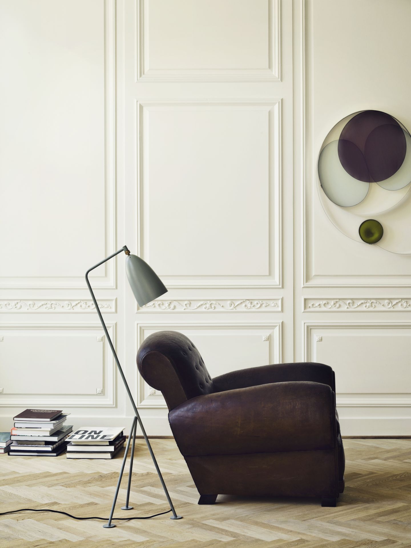 Gräshoppa / Grashoppa Floor light Dusty blue Gubi