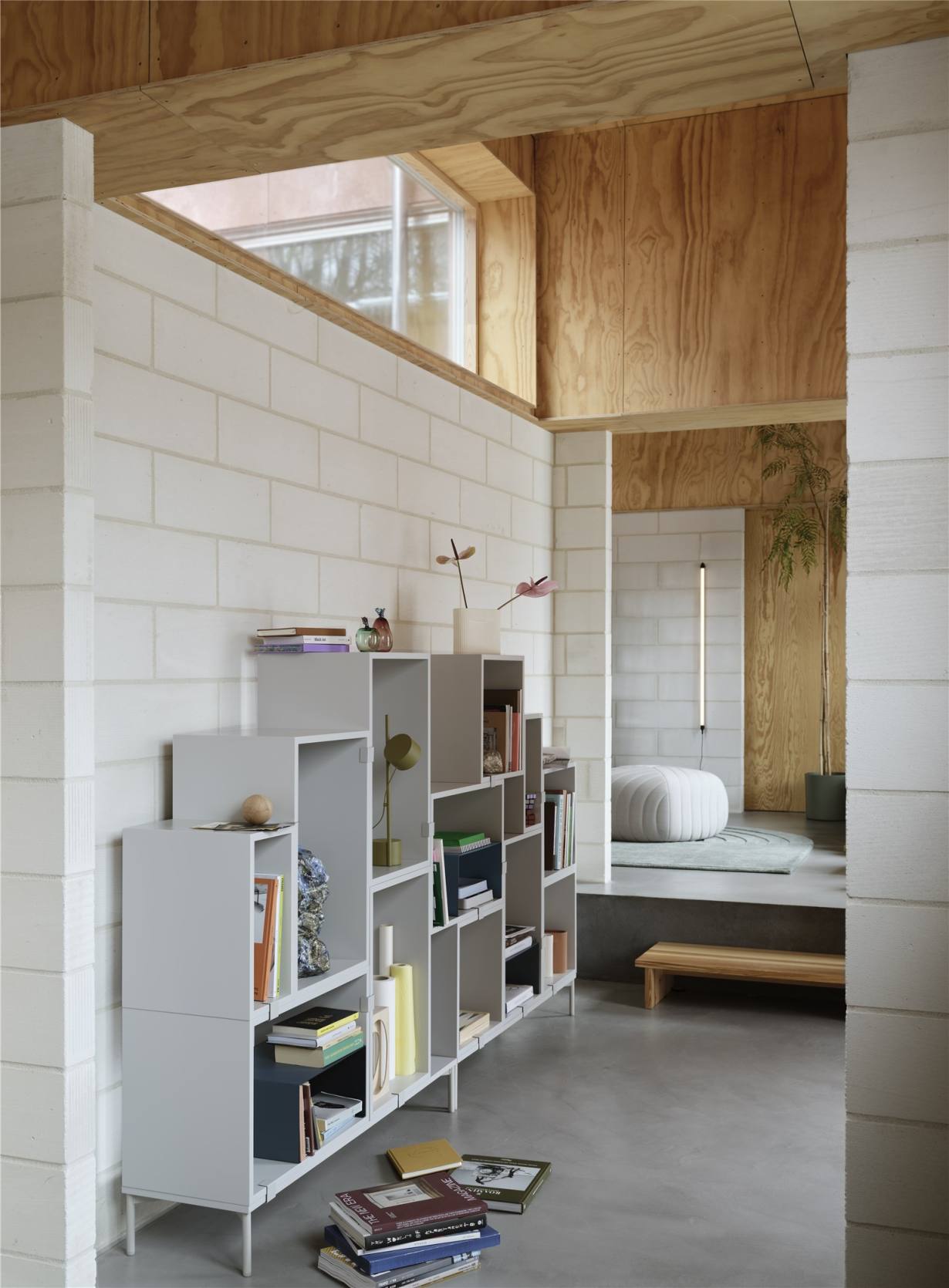 Post Floor Lamp Muuto