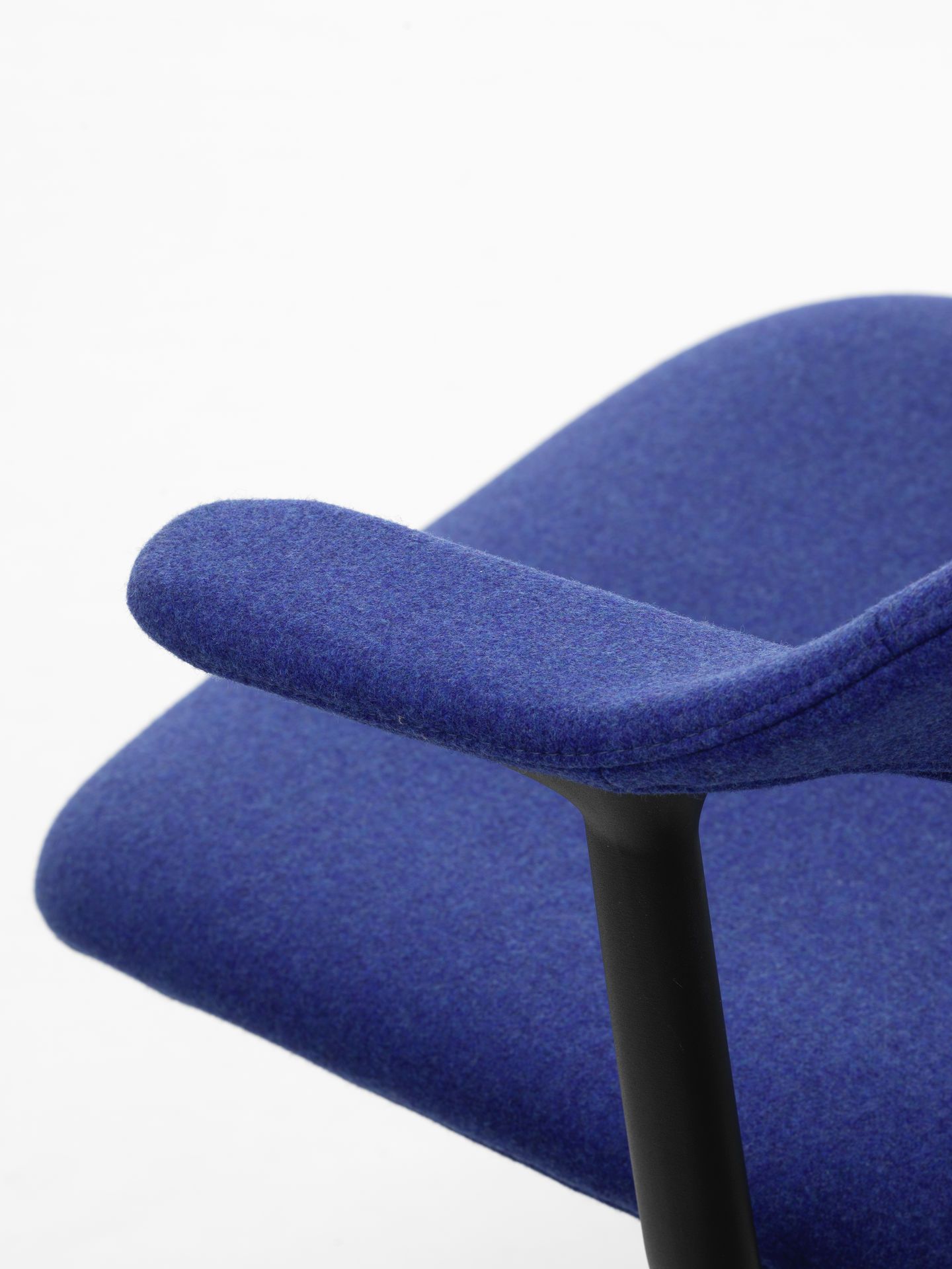 Mynt back and seat plastic office swivel chair Vitra