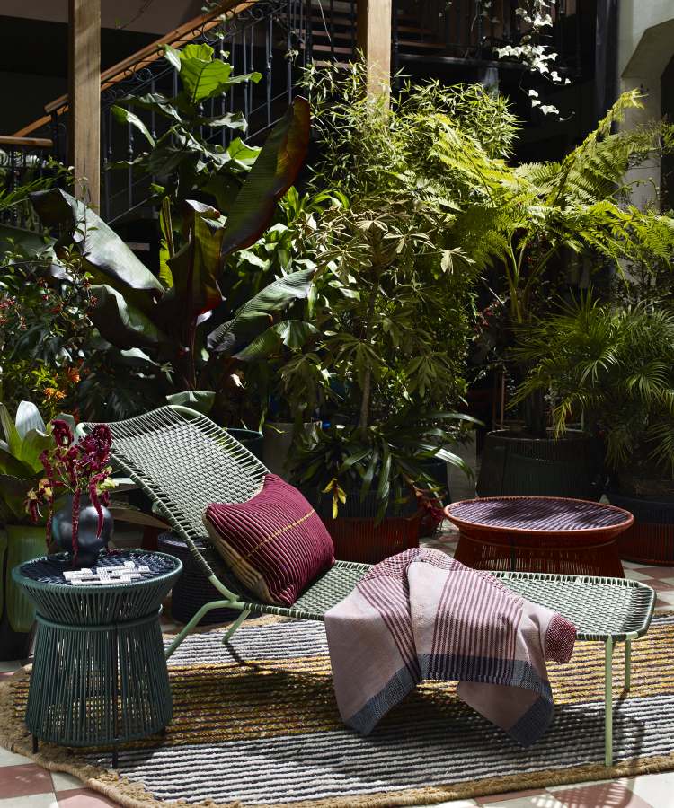 Caribe Chic Low Side Table Side table Copper / Black-Red / Black Outdoor ames SINGLE PIECES