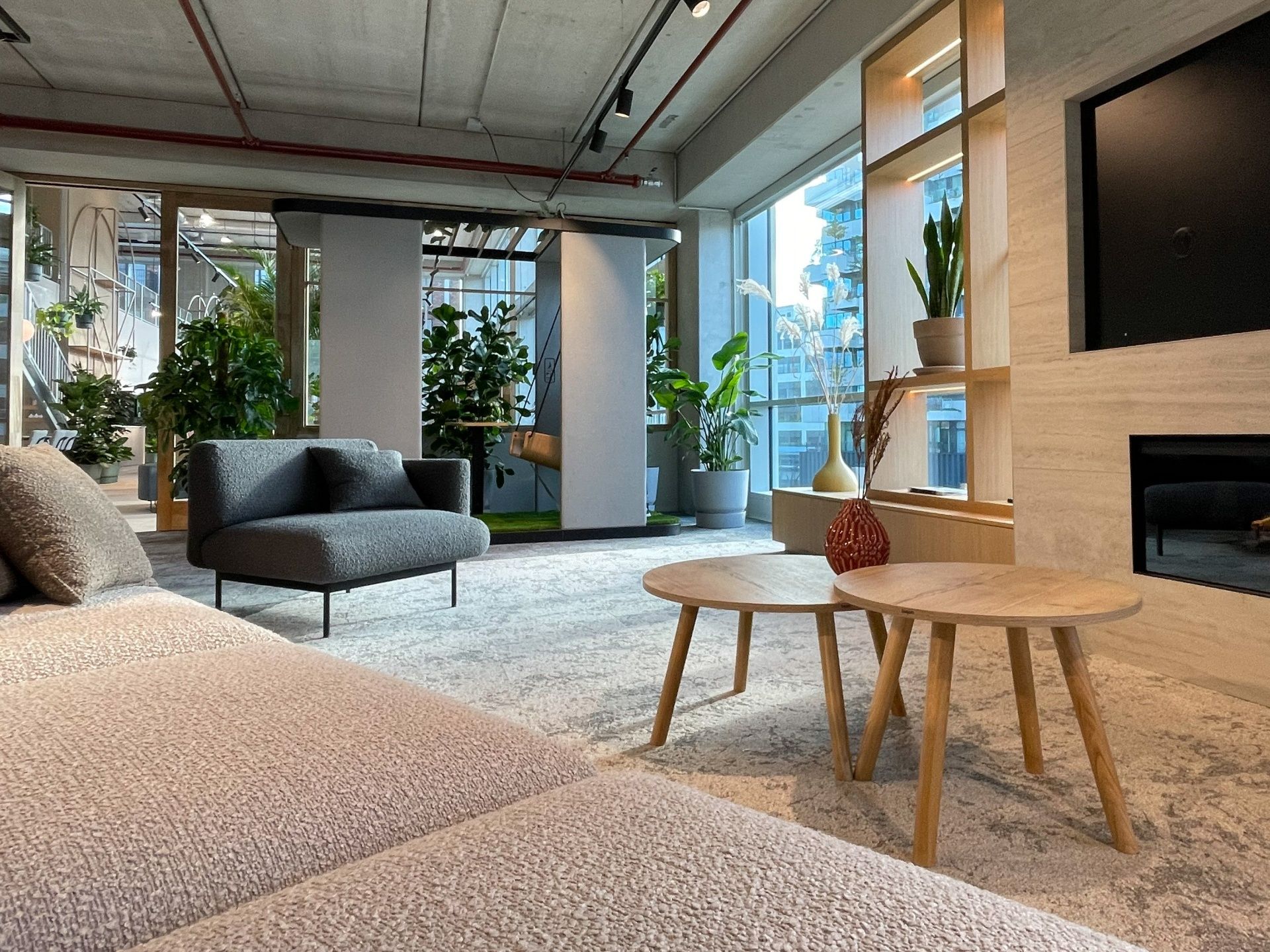 fora FR 401 armchair Bejot 