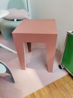 HENRIK stool TERRAKOTTA Das ganze Leben EXHIBITION PIECE 