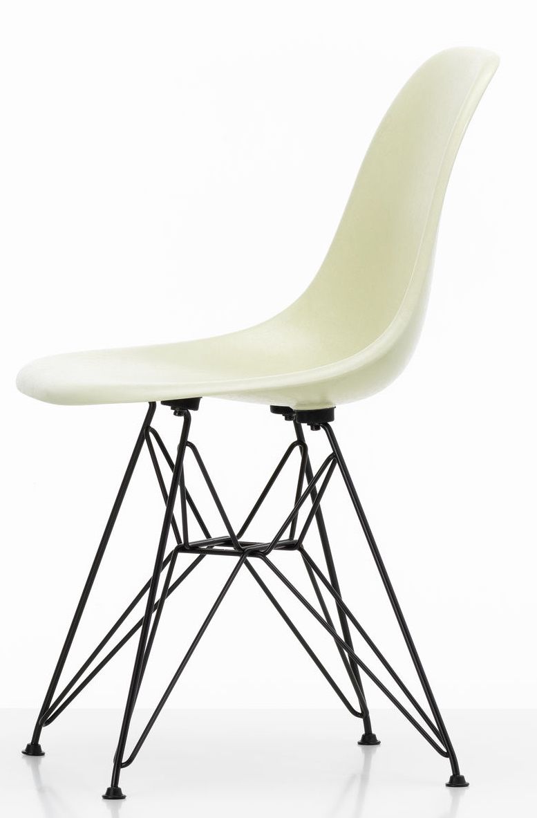 Eames Fibreglass Chair DSR Chair Vitra