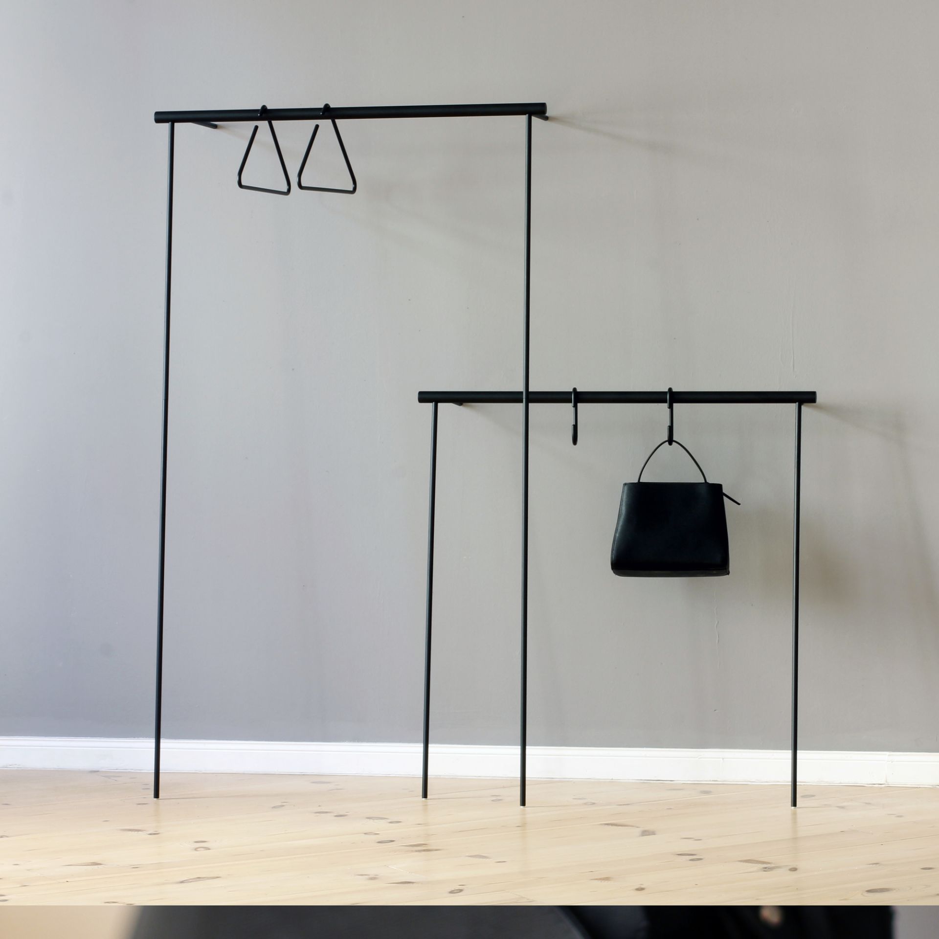 Little Leanon II valet stand Lean On White Roomsafari
