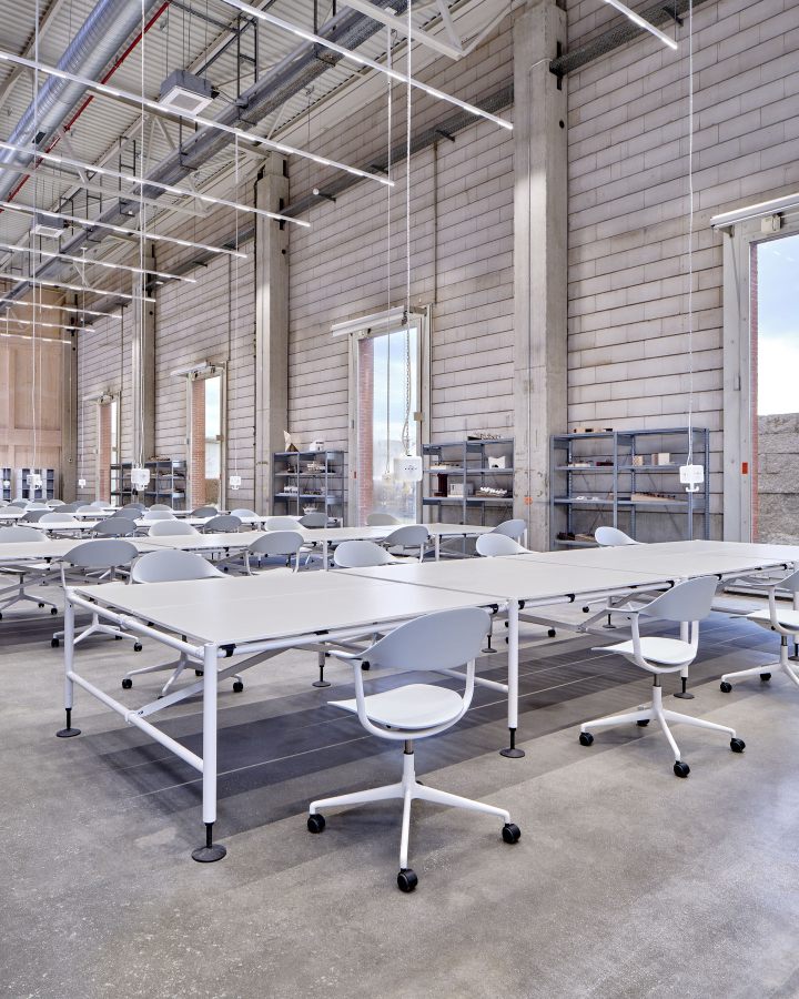 Mynt back and seat plastic office swivel chair Vitra