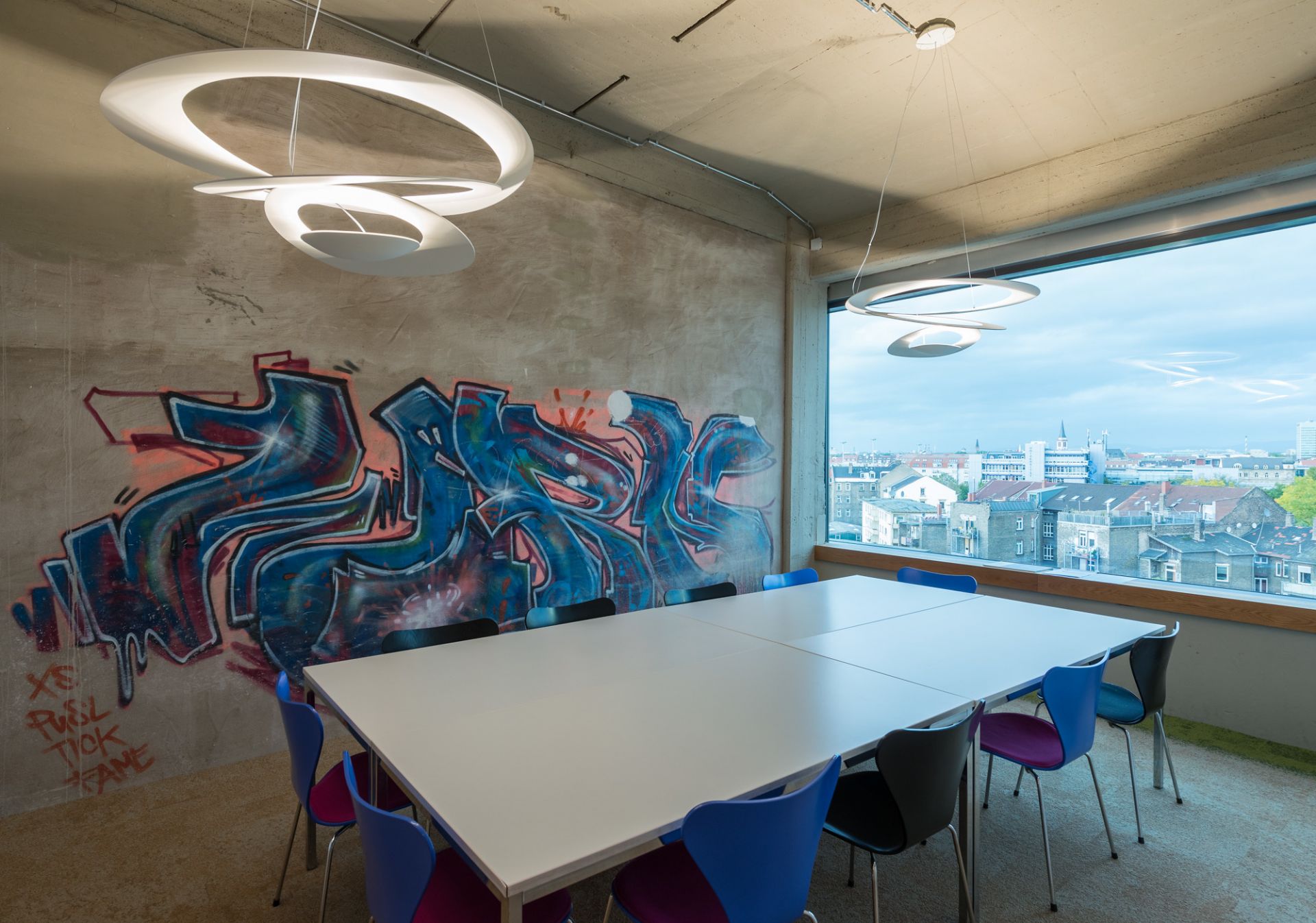 Pirce Suspension pendant light white Artemide