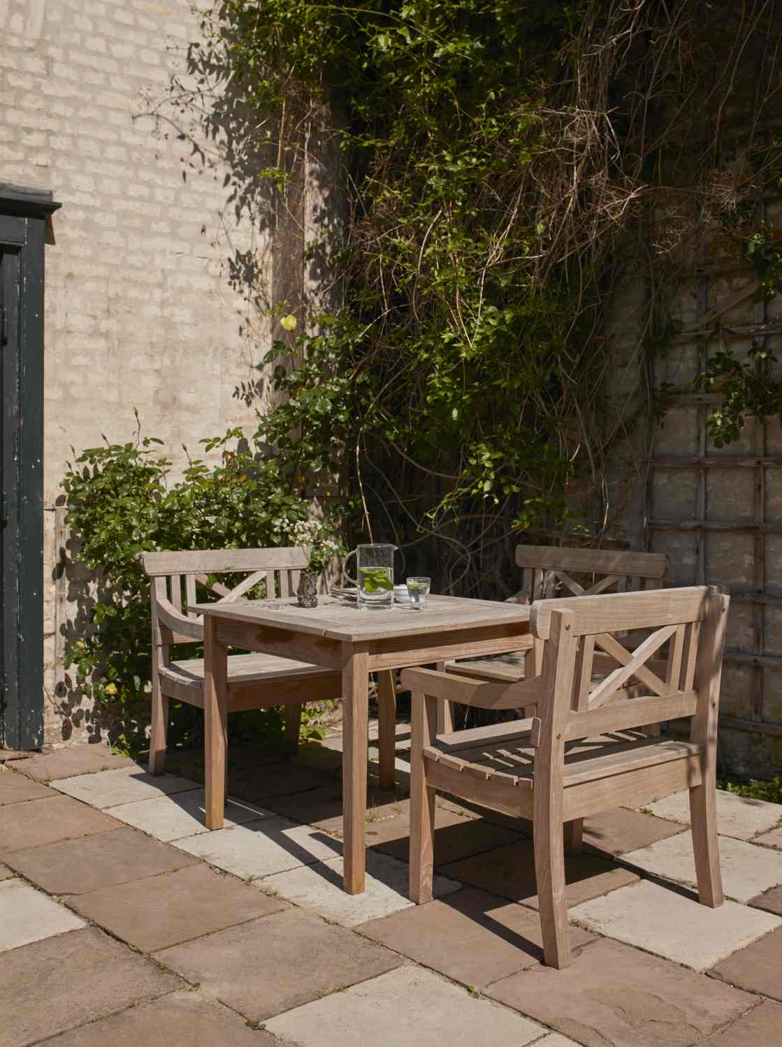 Drachmann Table Outdoor dining table Skagerak by Fritz Hansen 