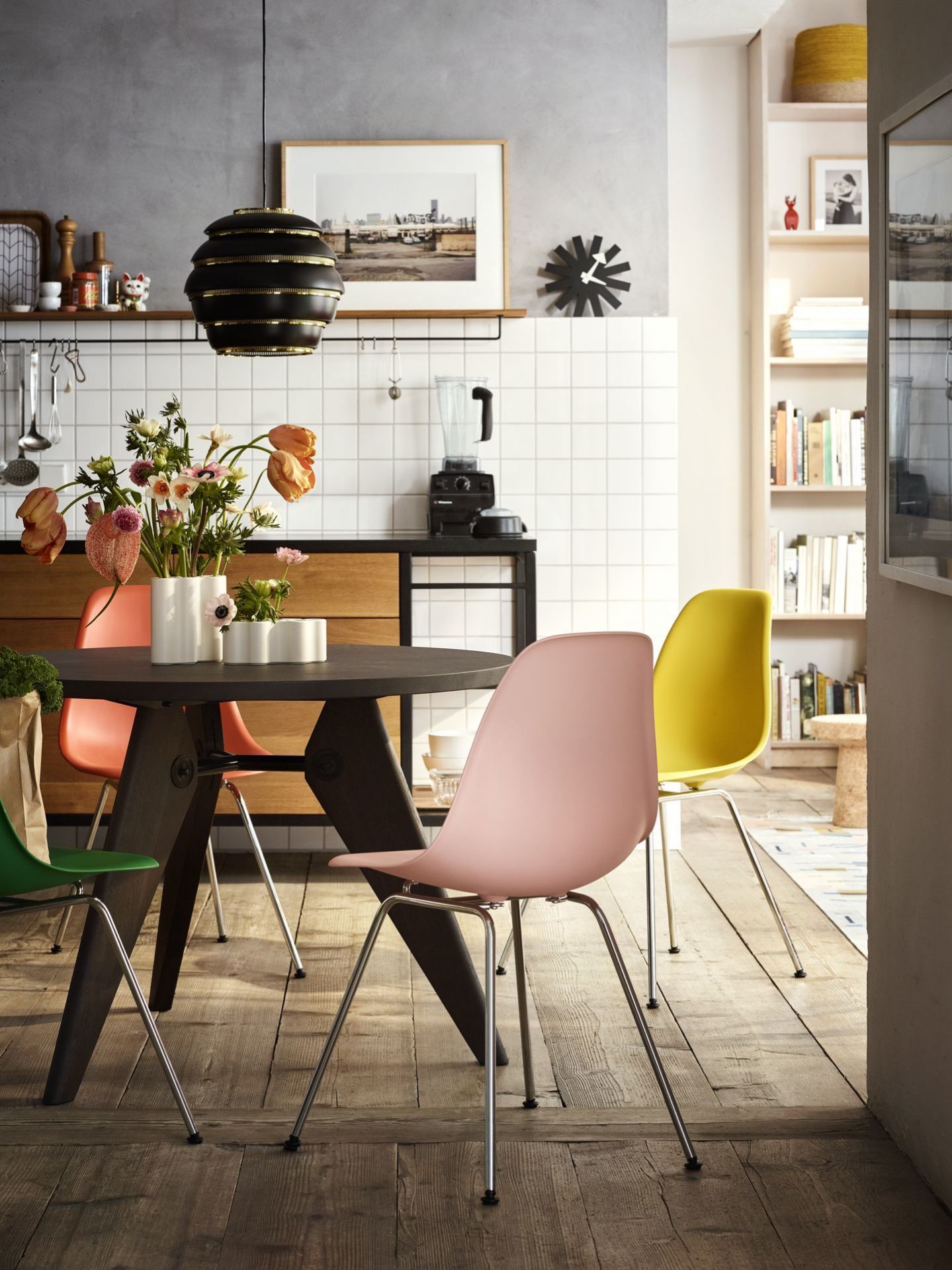 Eames Plastic Side Chair DSX Chair Vitra