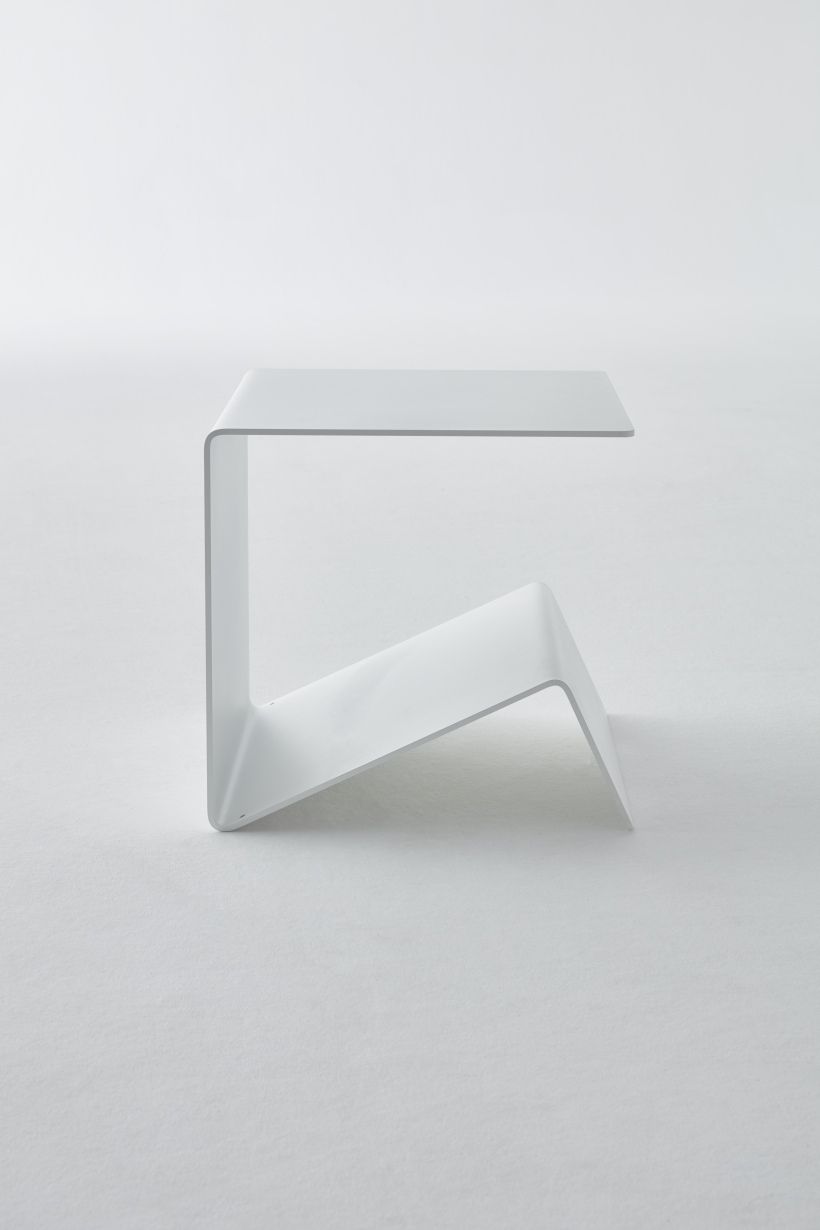 Buk side table Müller Möbelwerkstätten