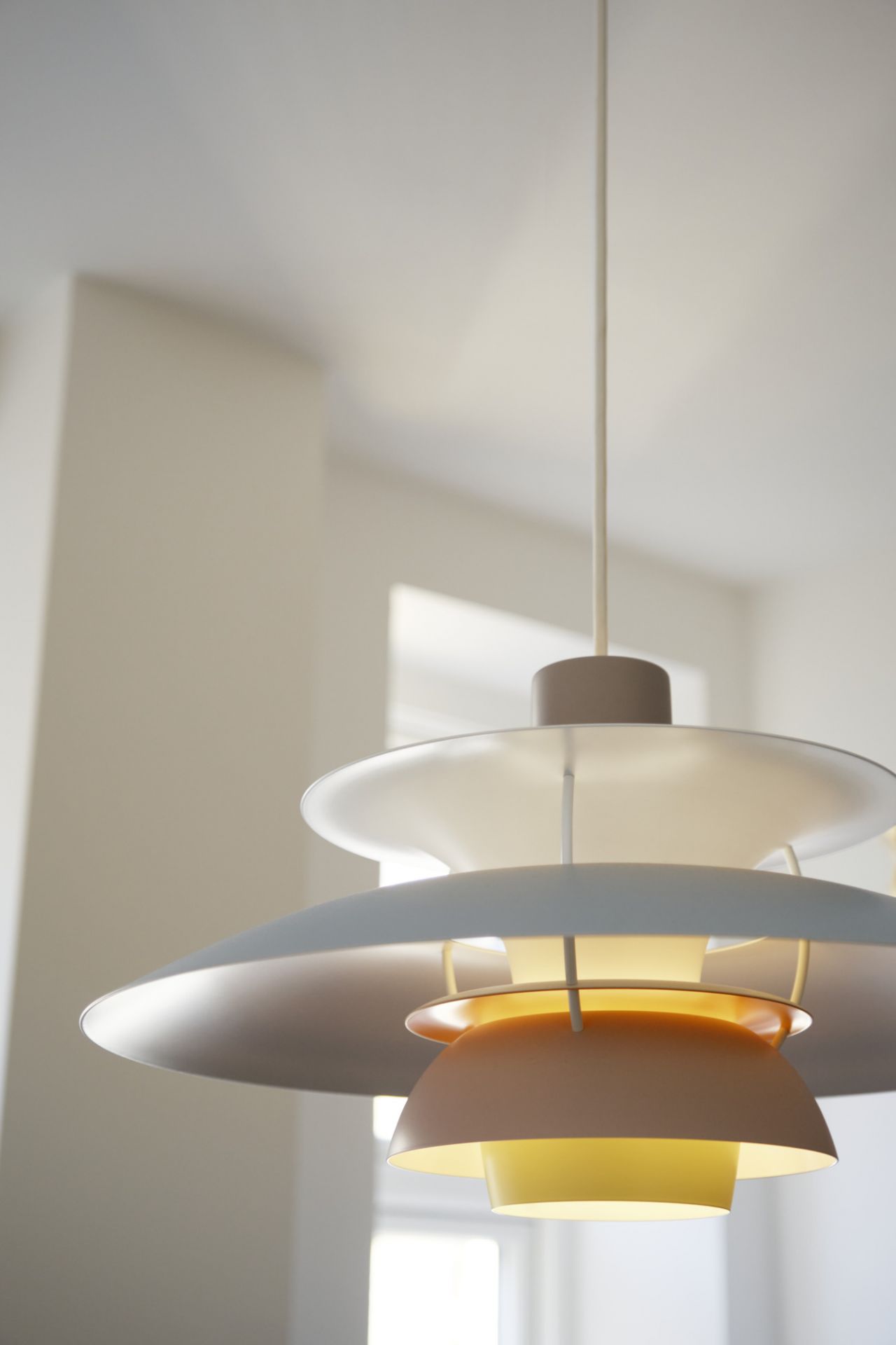 PH 5 Pendant Light Pastel Louis Poulsen