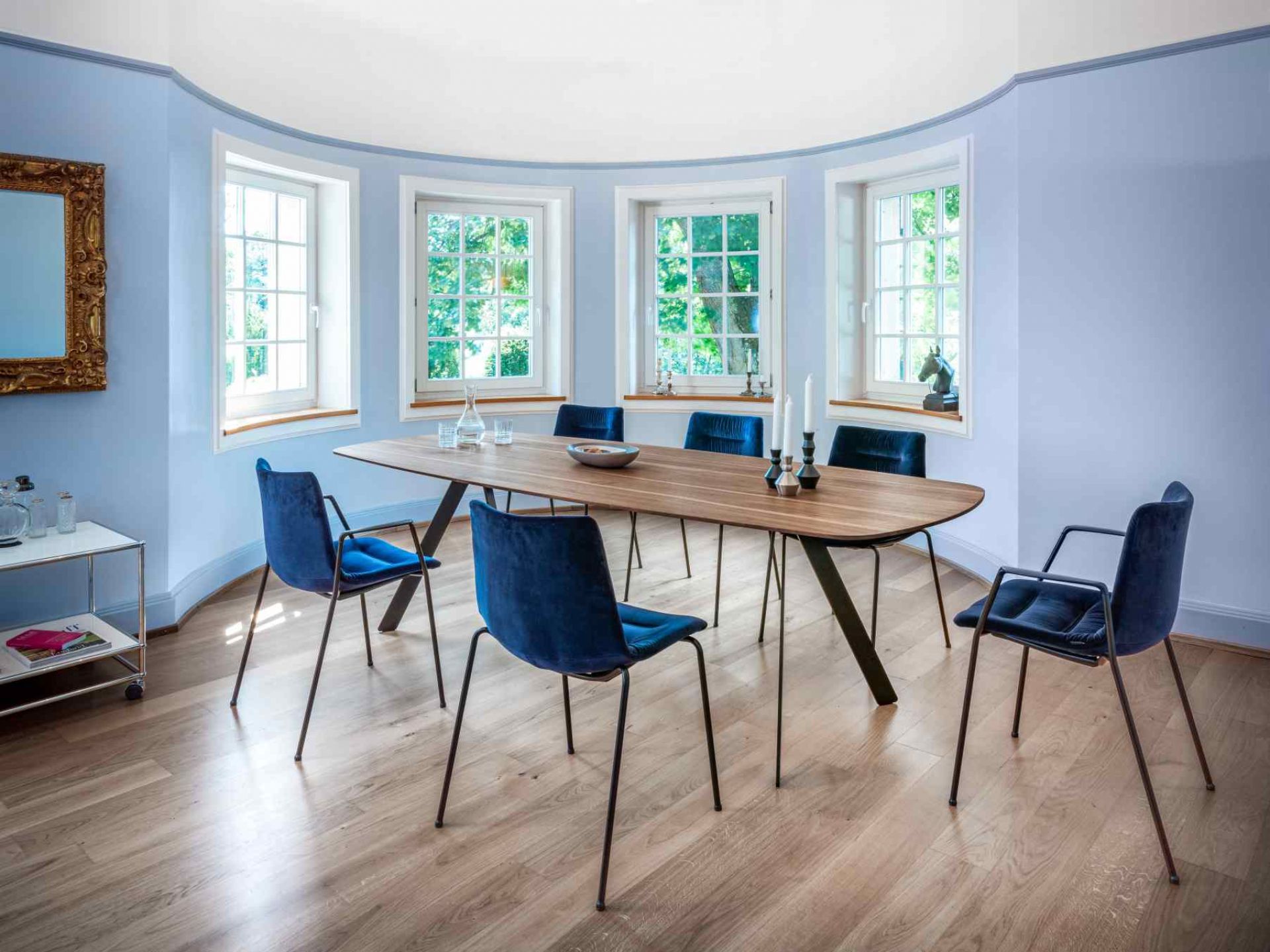 Barra Extending table Girsberger