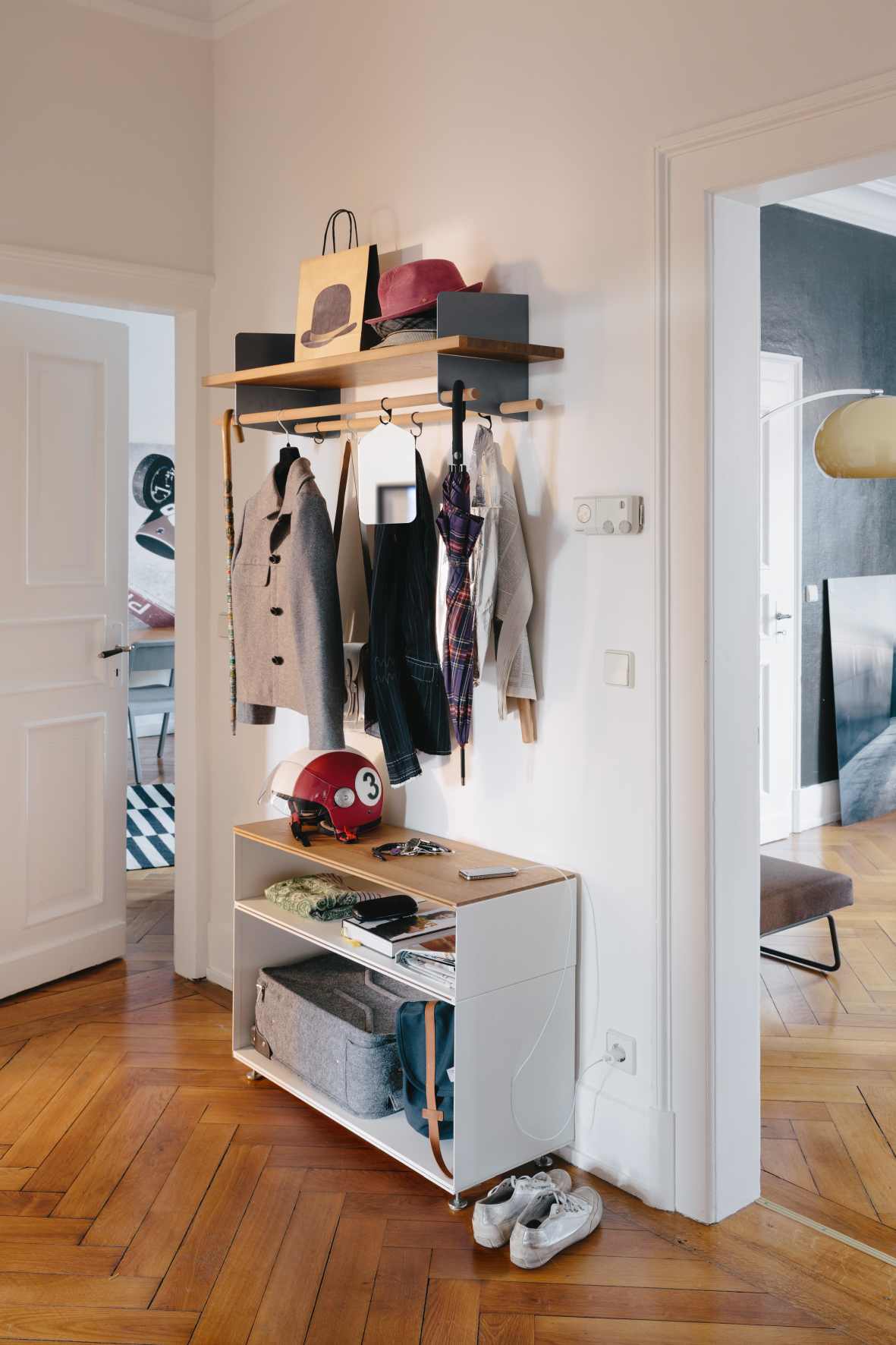 Atelier wall shelf / coat rack with rod and 4 hooks Richard Lampert