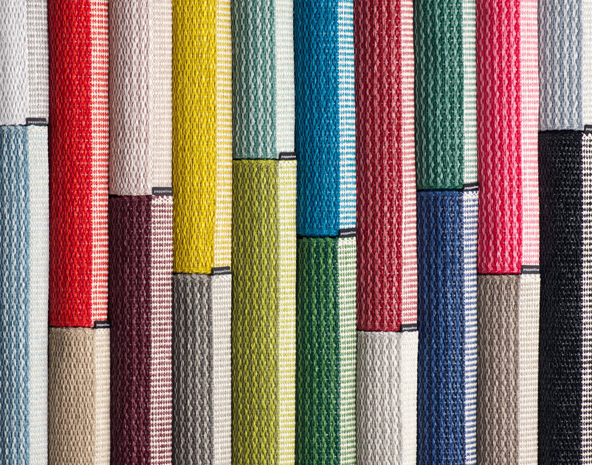 Mono Plastic Carpet 60 x 85 cm Pappelina