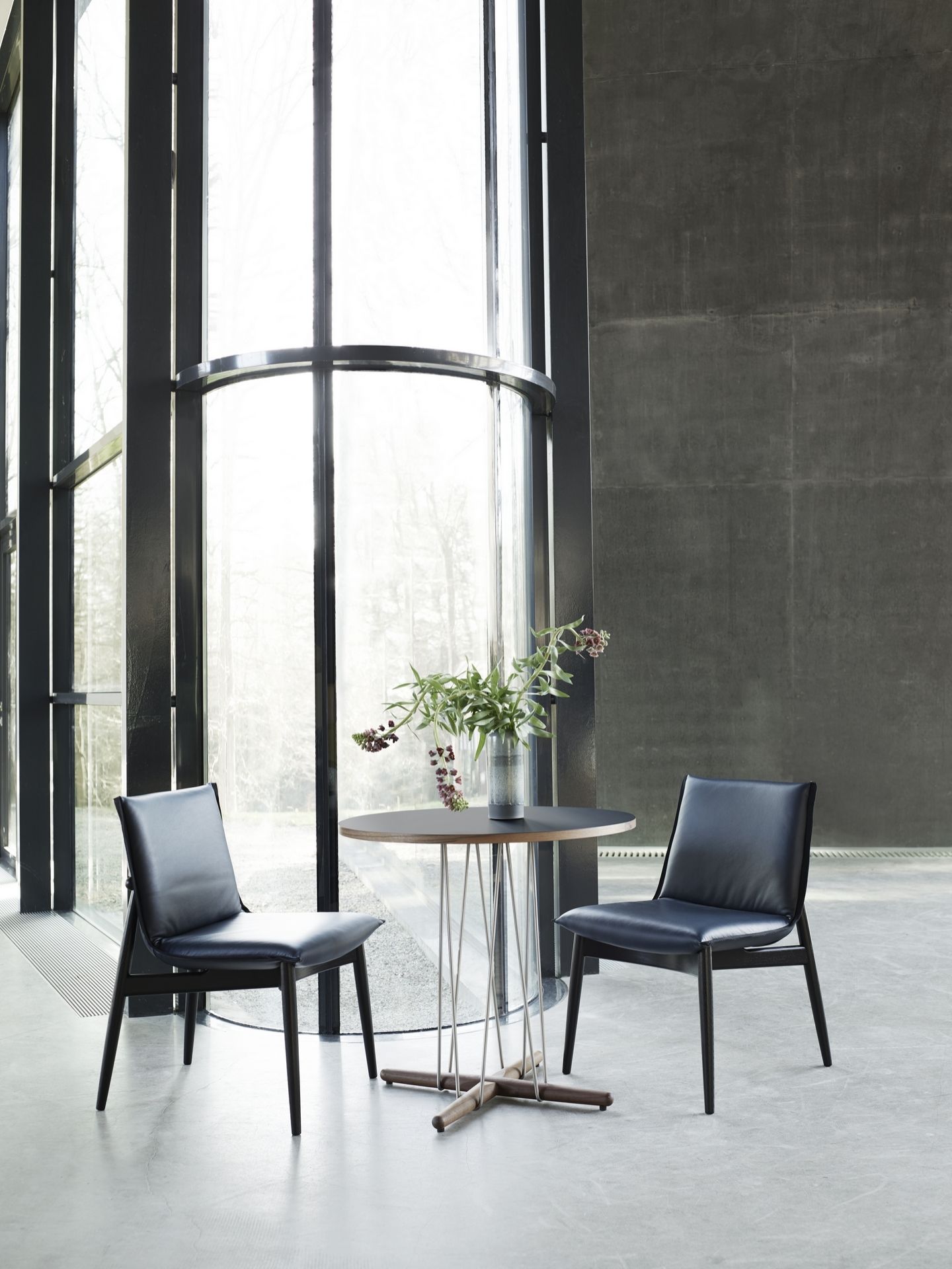 E020 Embrace Table Oak Carl Hansen & Søn