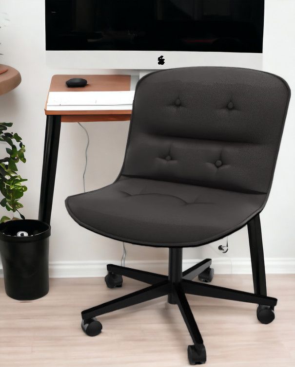 Pollock Executive swivel chair without armrests Knoll International