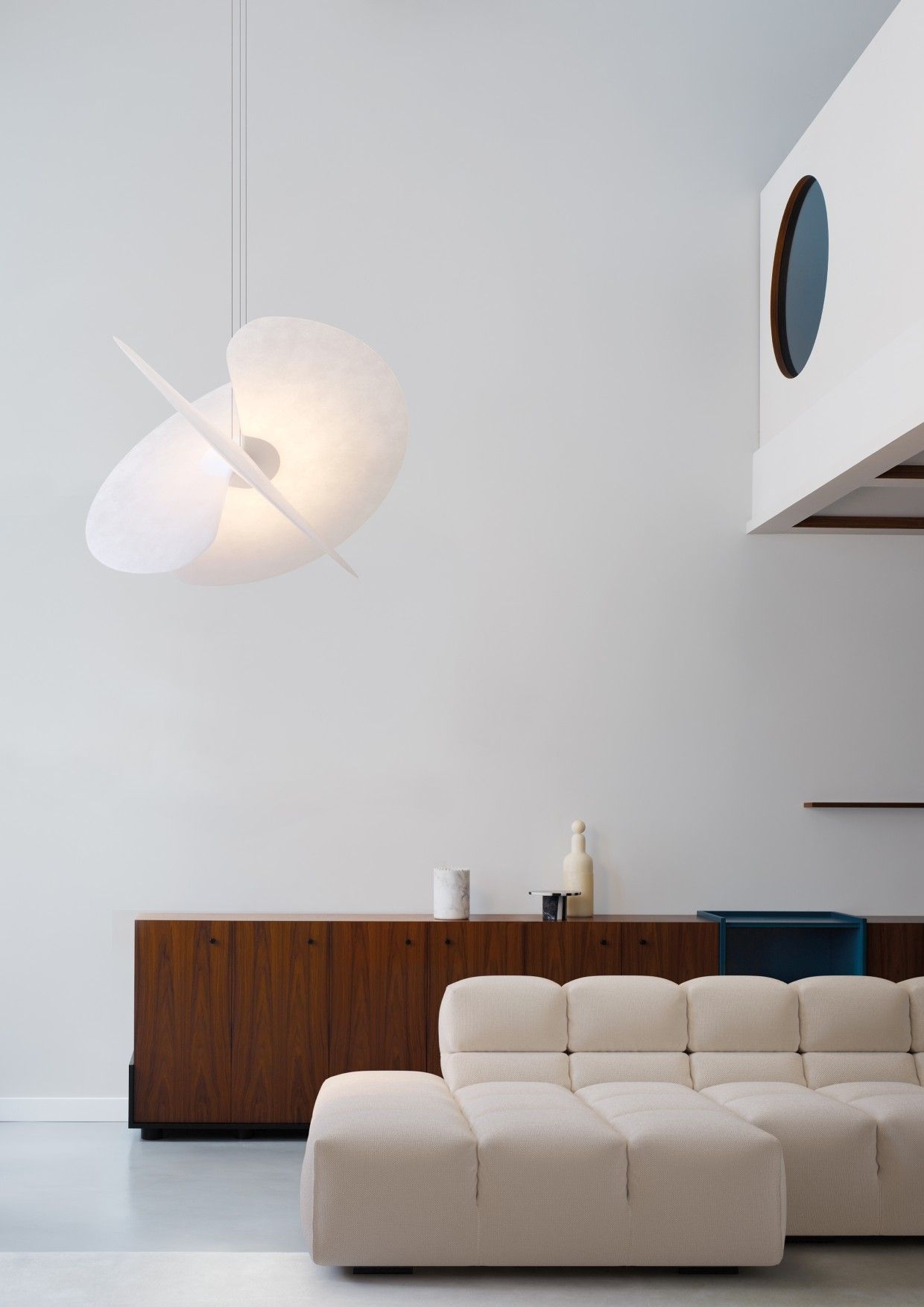 A06 2 Levante Pendant Light Luceplan