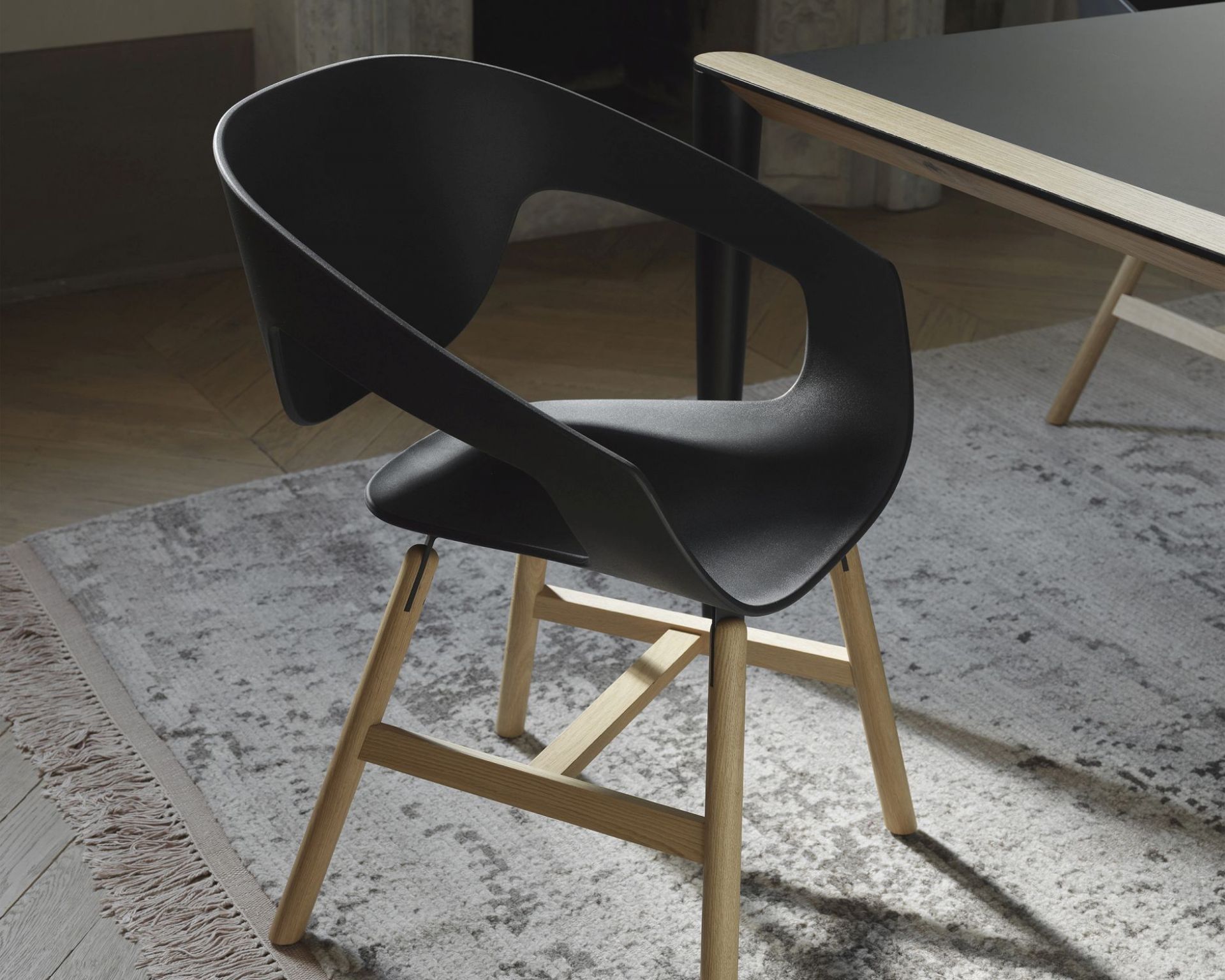 Vad Wood Chair Set of 2 walnut / black Casamania Horm 