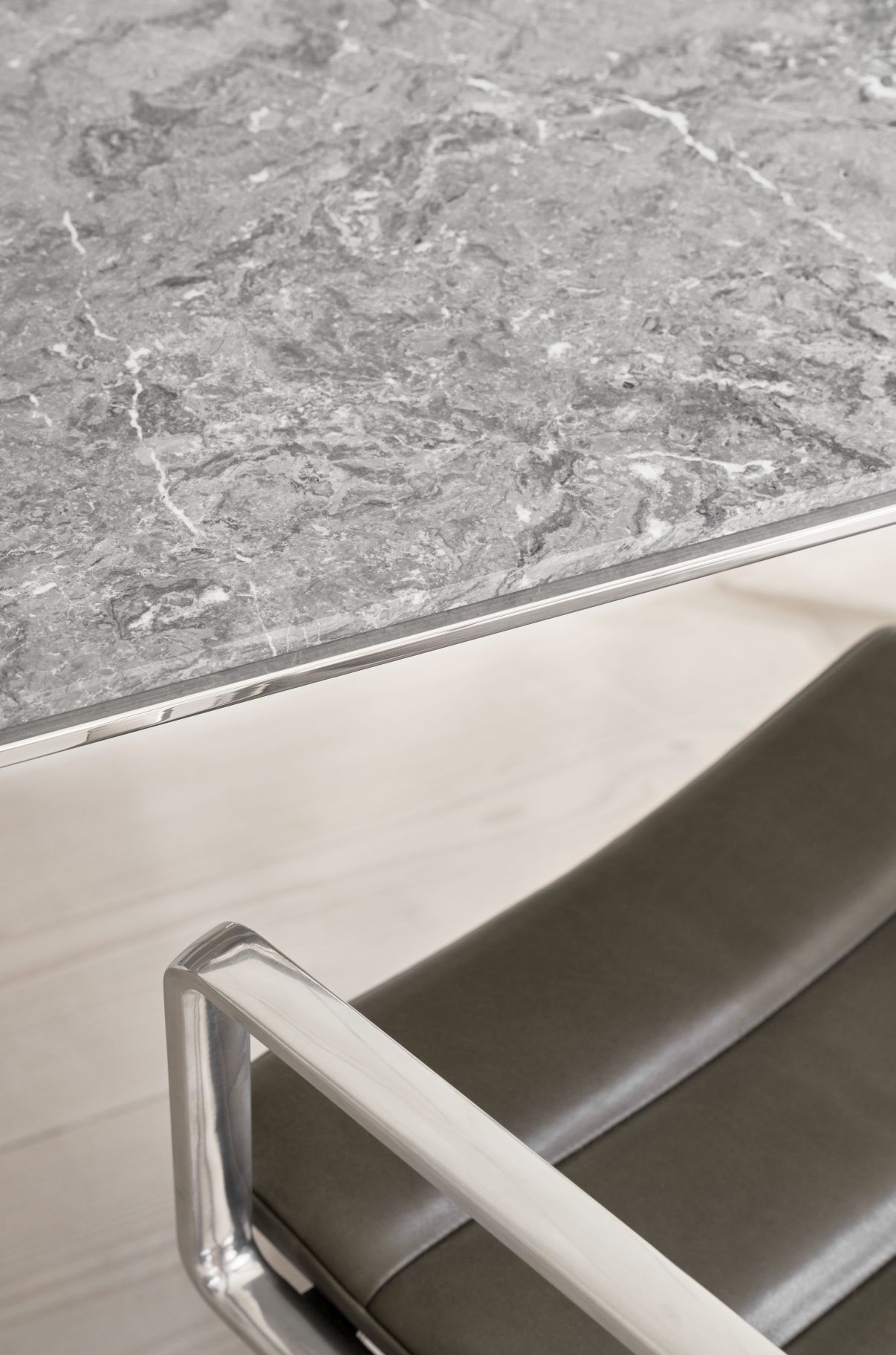 430 Studio Desk Vipp