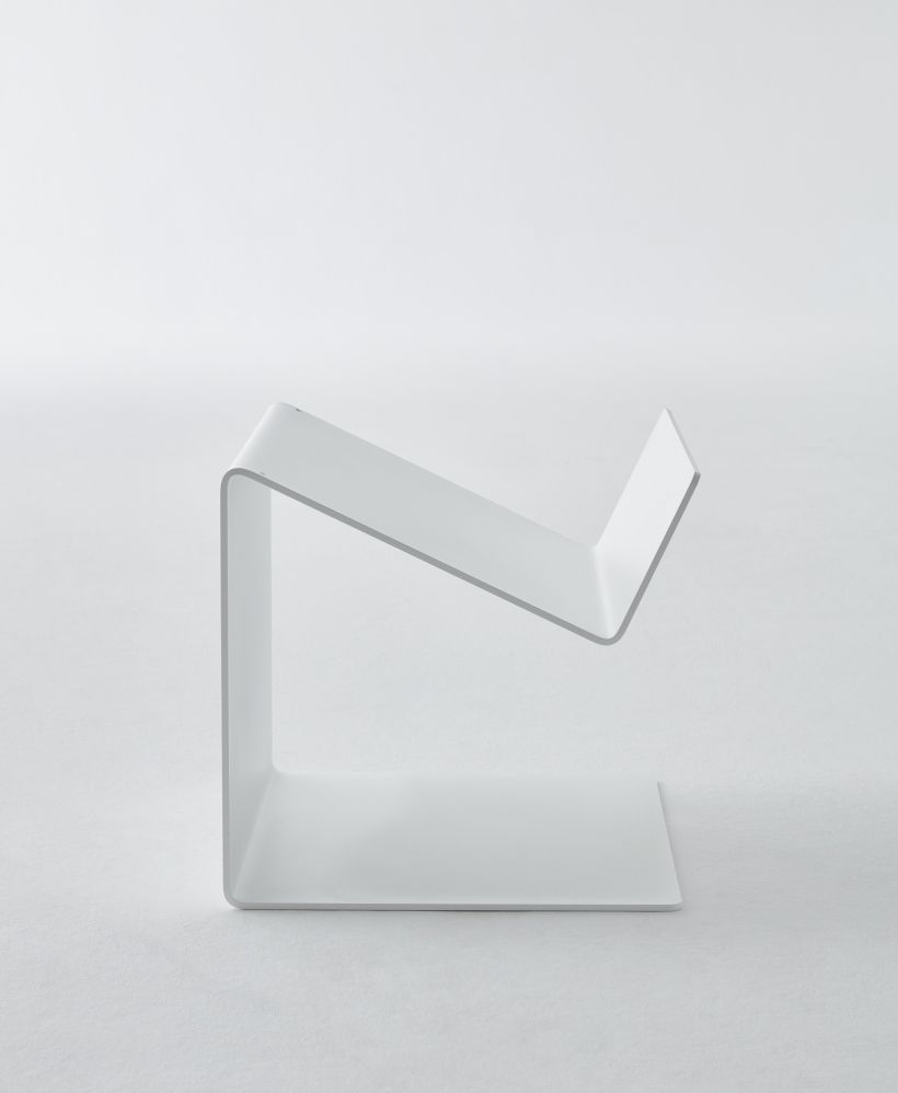 Buk side table Müller Möbelwerkstätten
